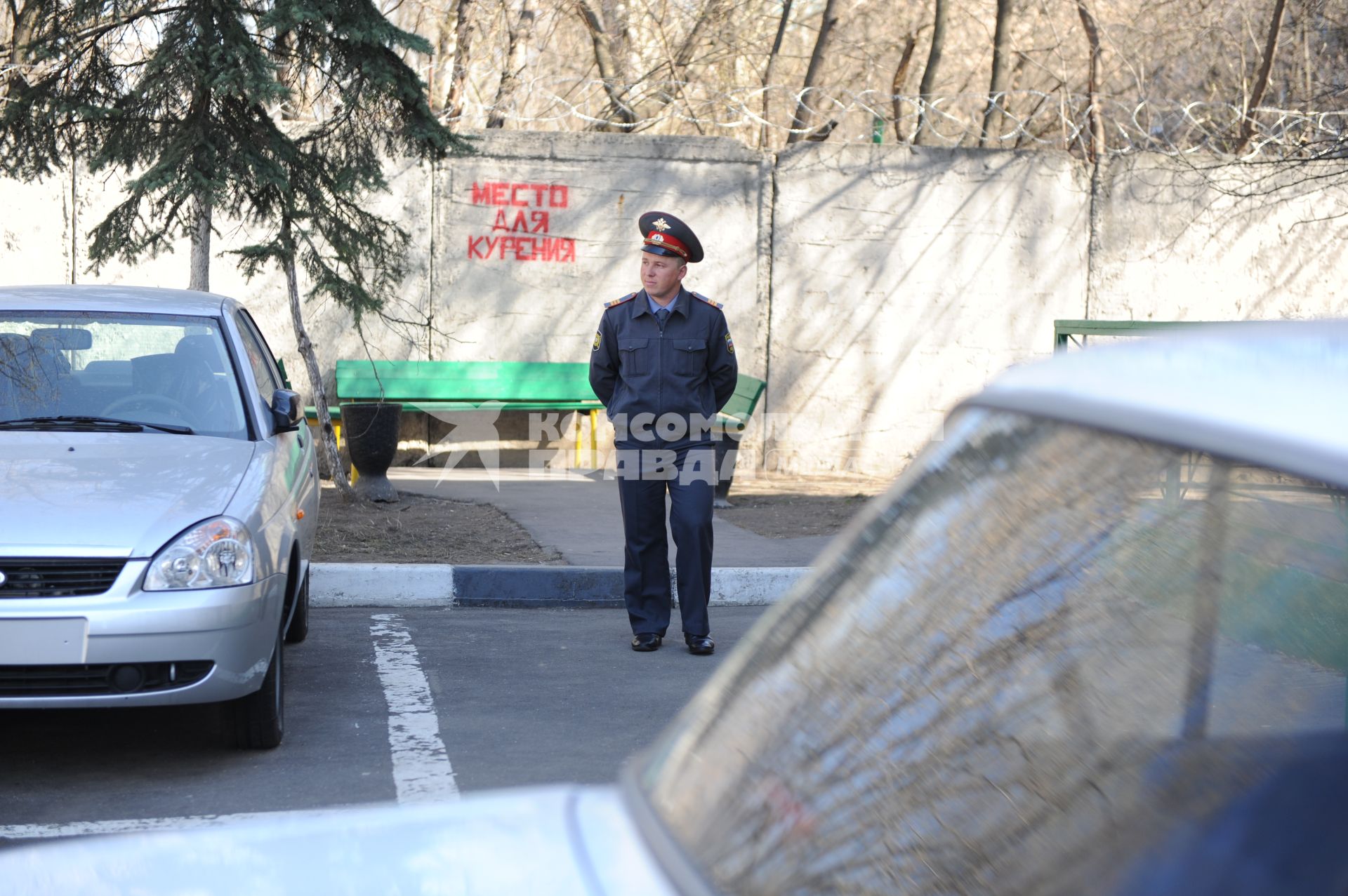 Полицейский- водитель, которого обвиняют в избиении школьника, Москва, 26 апреля 2011 года