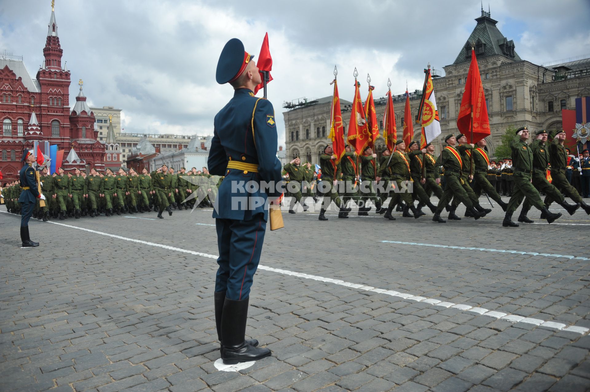 09 мая 2011г. Москва. Красная площадь. Парад, посвященный 66-й годовщине Победы в Великой Отечественной войне.