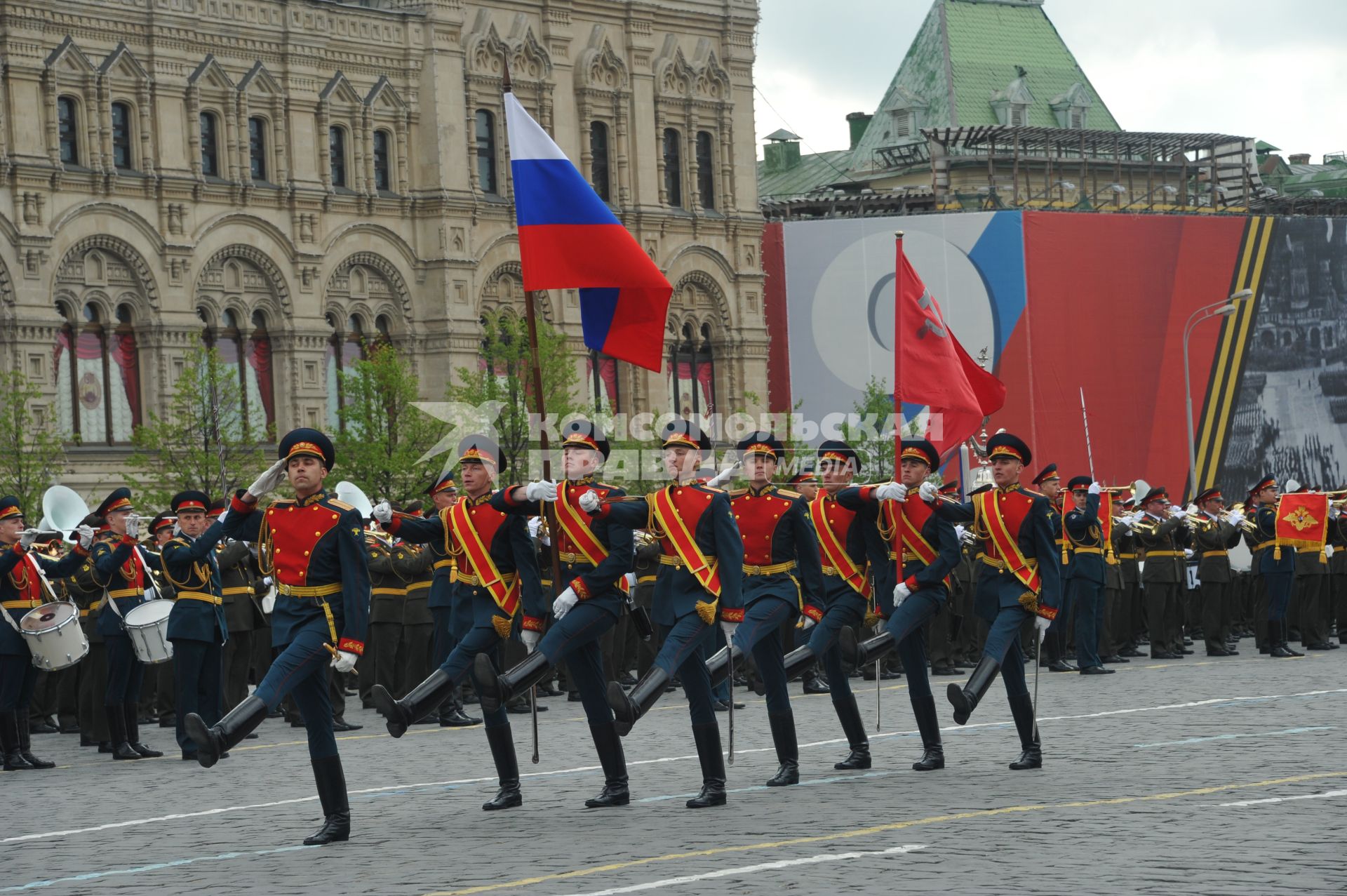 09 мая 2011г. Москва. Красная площадь. Парад, посвященный 66-й годовщине Победы в Великой Отечественной войне.