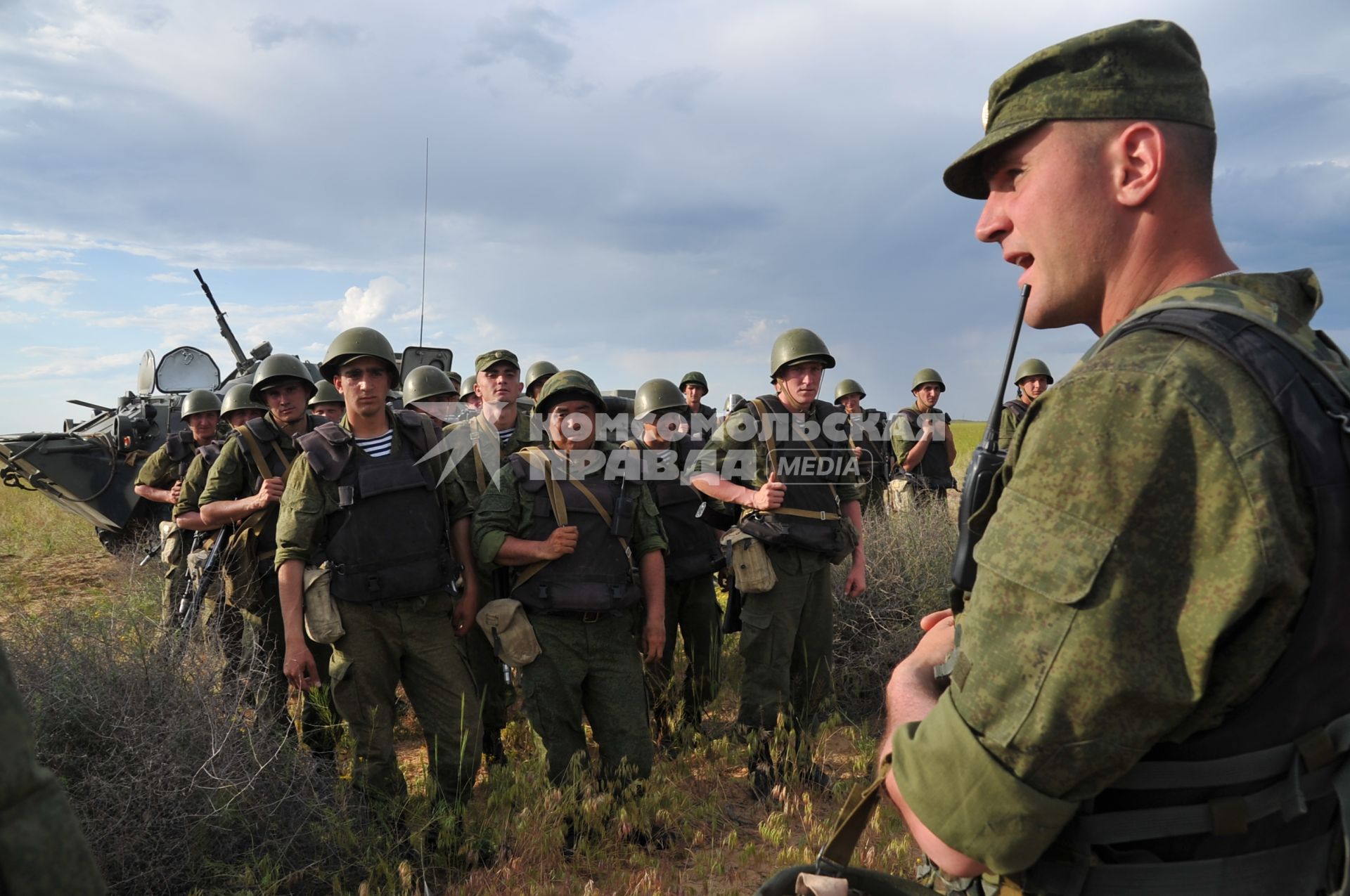 Учения. Армия. Военная подготовка. Полигон. 24 мая 2011 г.