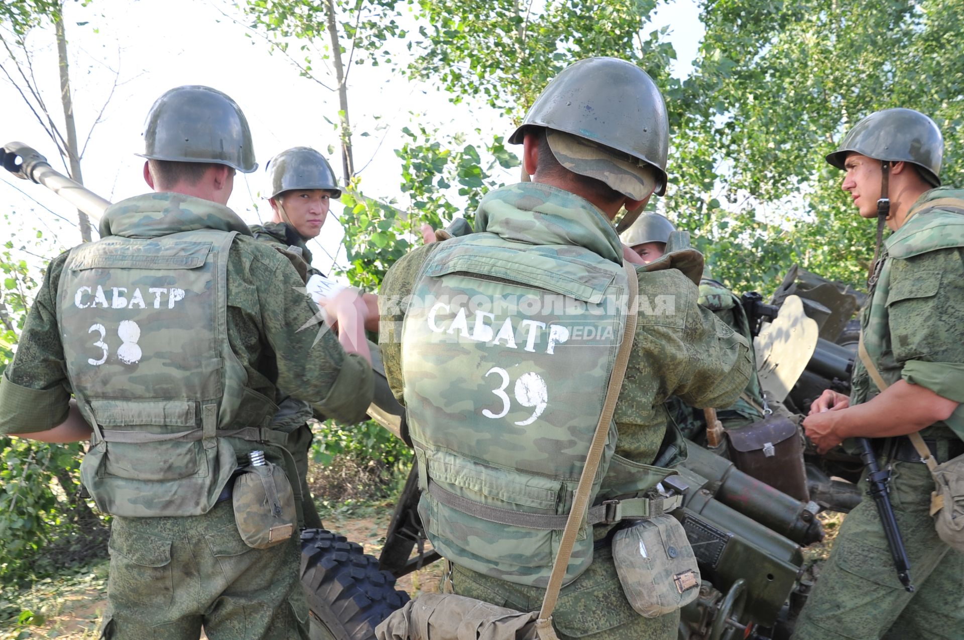 Учения. Военная подготовка. Солда. 24 мая 2011 года Астрахань