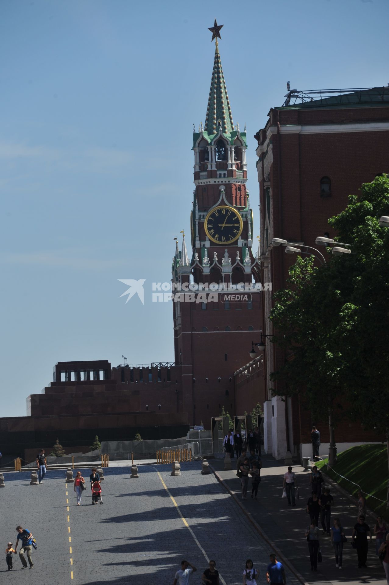 Спасская башня. Красная площадь. Москва. 25 мая 2011г.