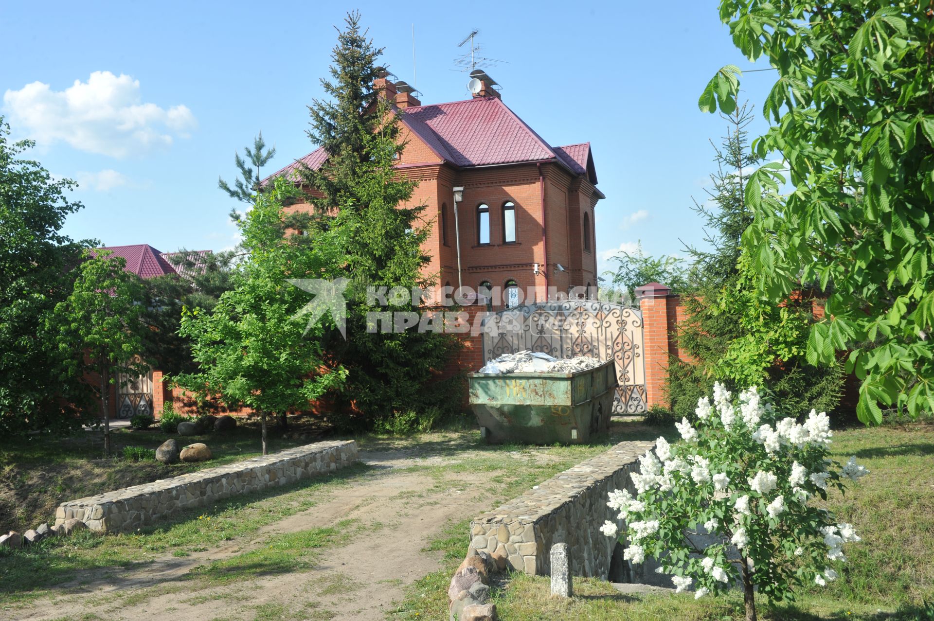 Подмосковье, загородныЙ дом, особняк, недвижимость, частный сектор.  26 мая 2011г.