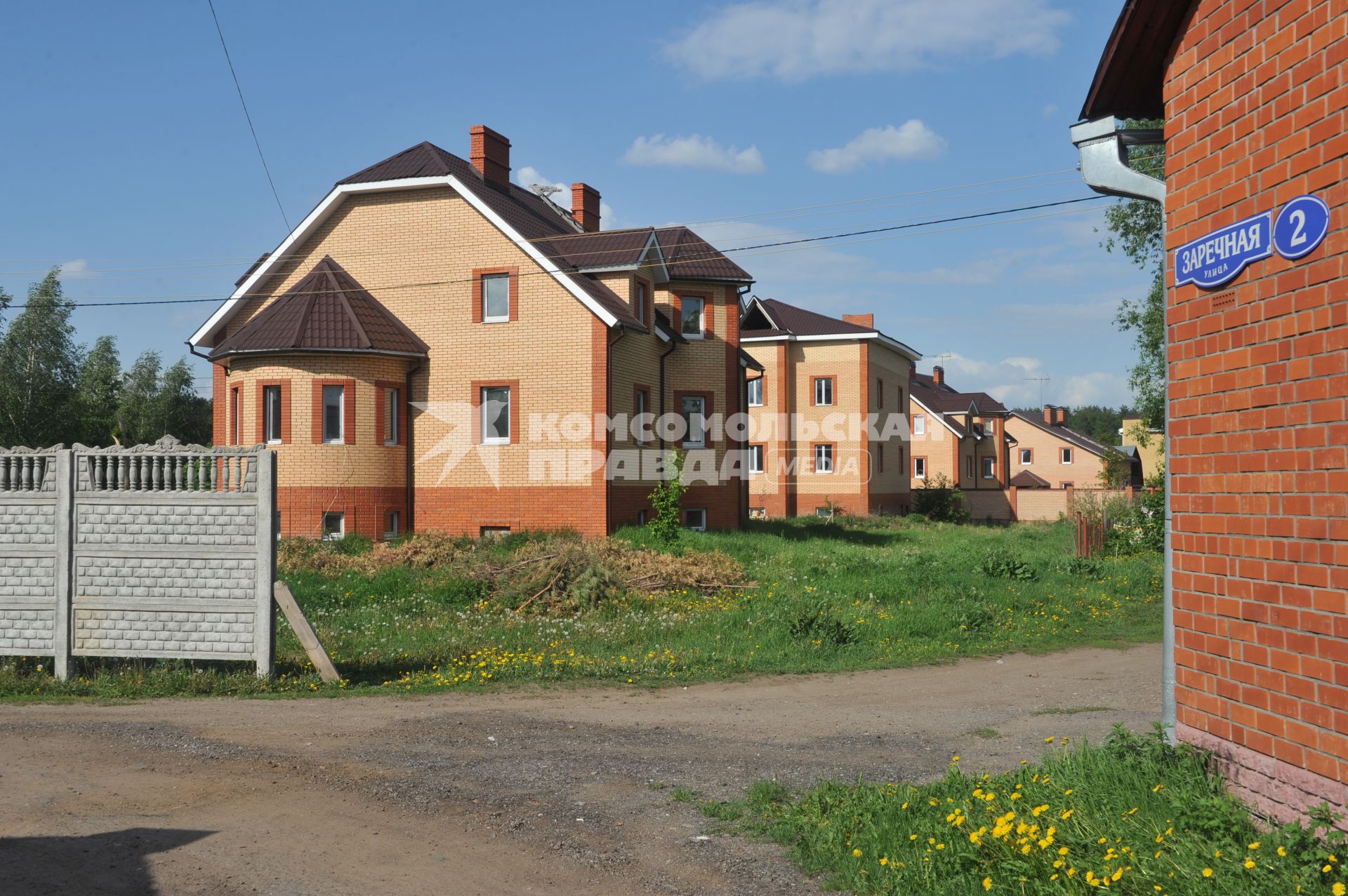 Подмосковье, загородныЙ дом, особняк, недвижимость, частный сектор.  26 мая 2011г.