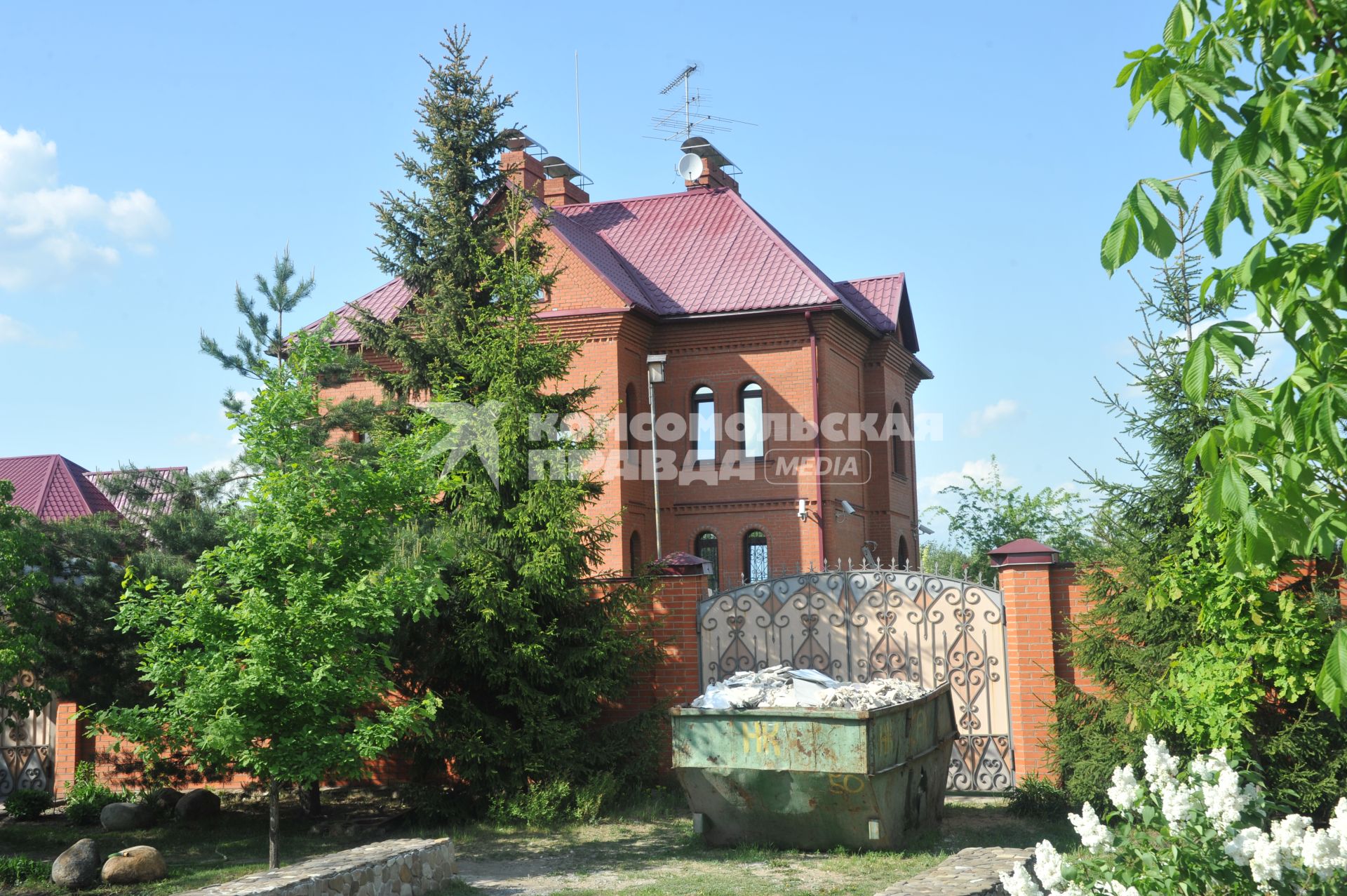 Подмосковье, загородныЙ дом, особняк, недвижимость, частный сектор.  26 мая 2011г.