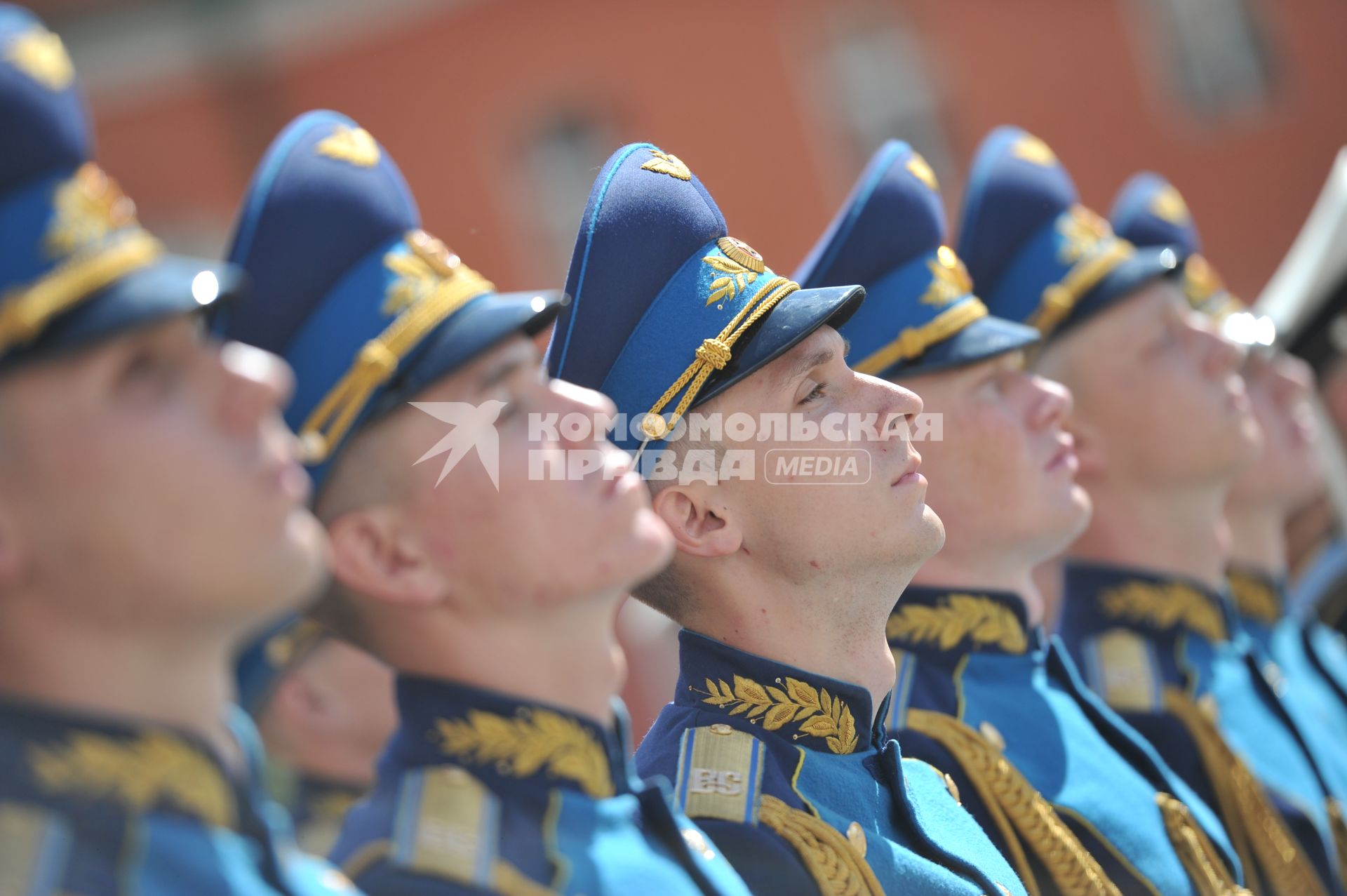 Лефортовская казарма, новобранцы. Равнение в строю. 24 мая 2011г.