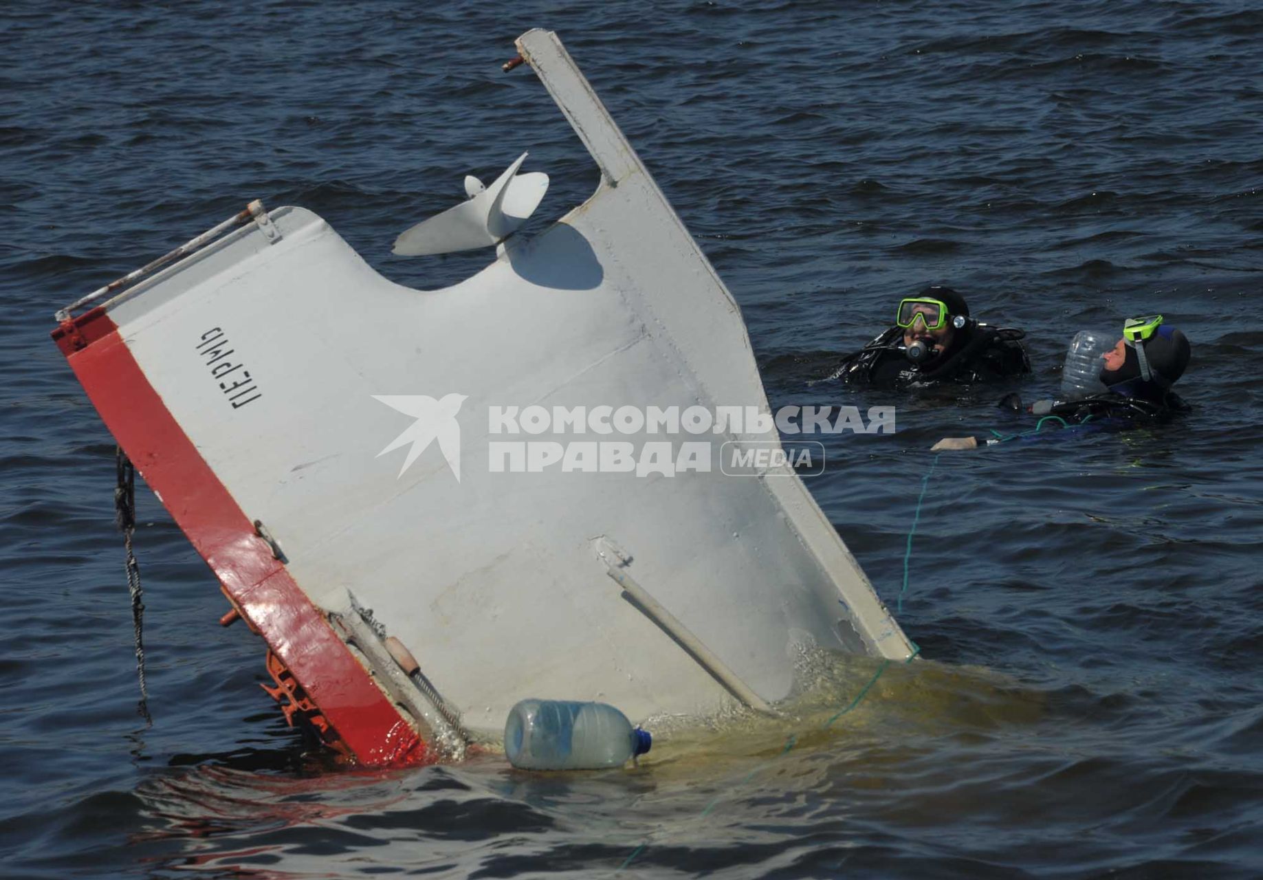 В Куйбышевском водохранилище на Волге затонул теплоход Булгария. Спасатели.