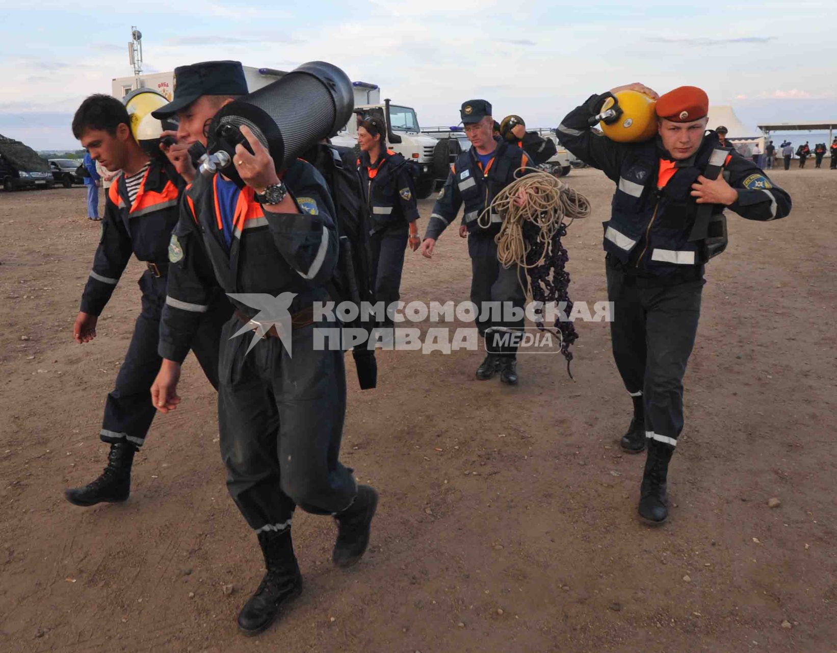 В Куйбышевском водохранилище на Волге затонул теплоход Булгария. Спасатели.