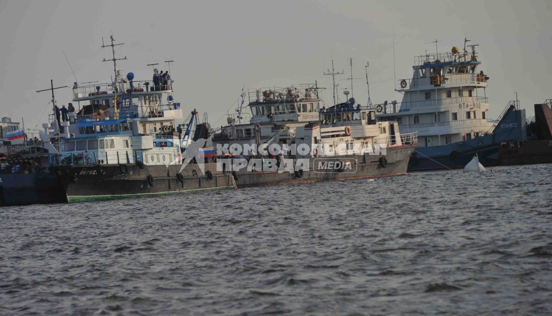 В Куйбышевском водохранилище на Волге затонул теплоход Булгария. На месте трагедии.