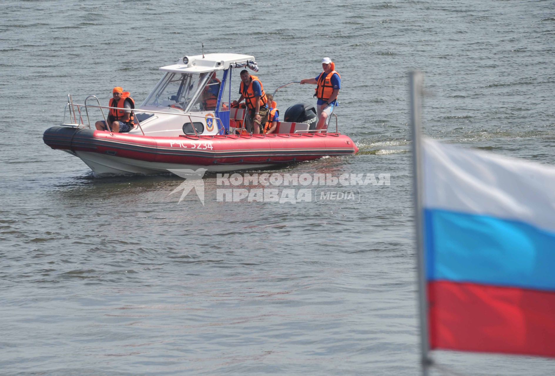 В Куйбышевском водохранилище на Волге затонул теплоход Булгария. Подготовка к подъему. Спасатели.