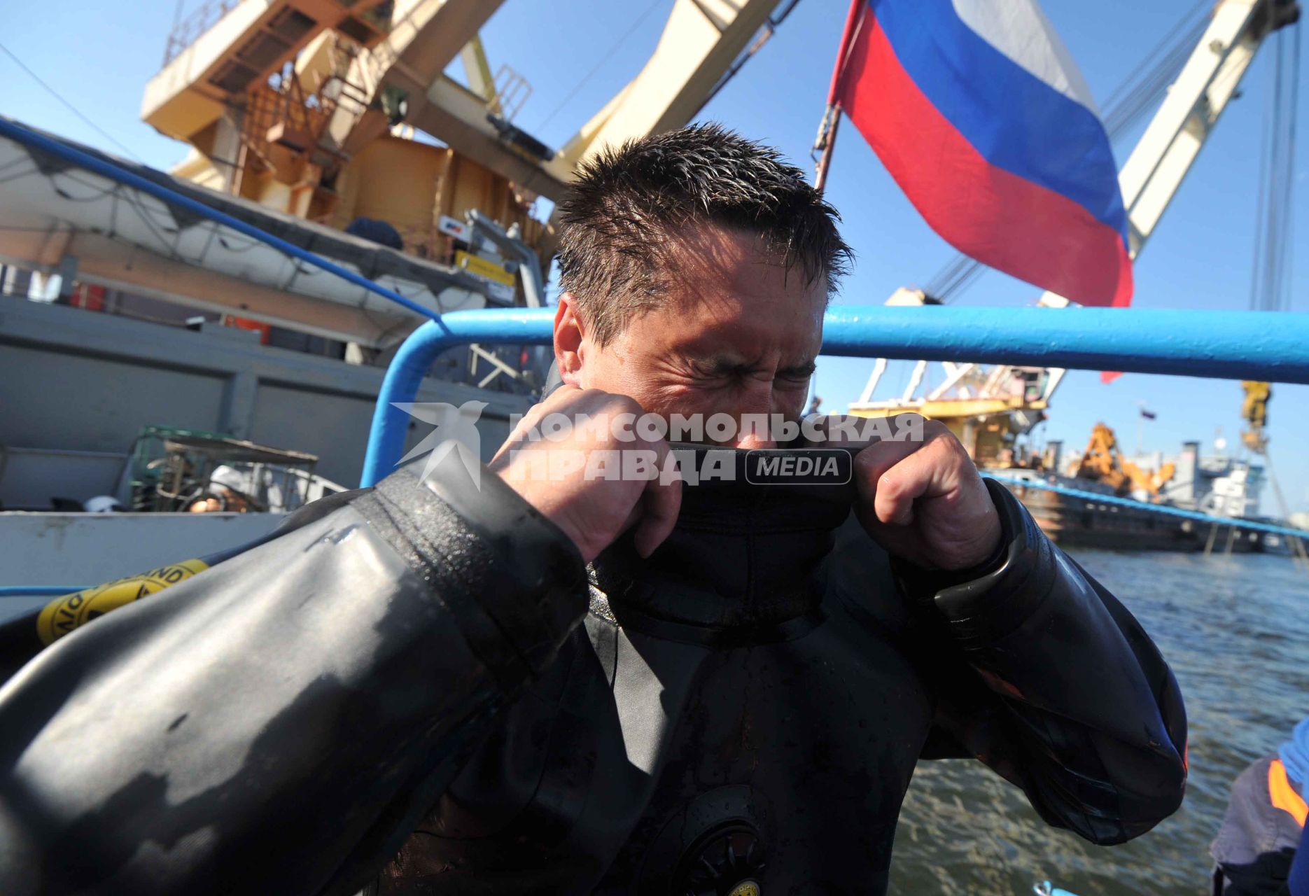 В Куйбышевском водохранилище на Волге затонул теплоход Булгария. Подъем корабля. Водолаз