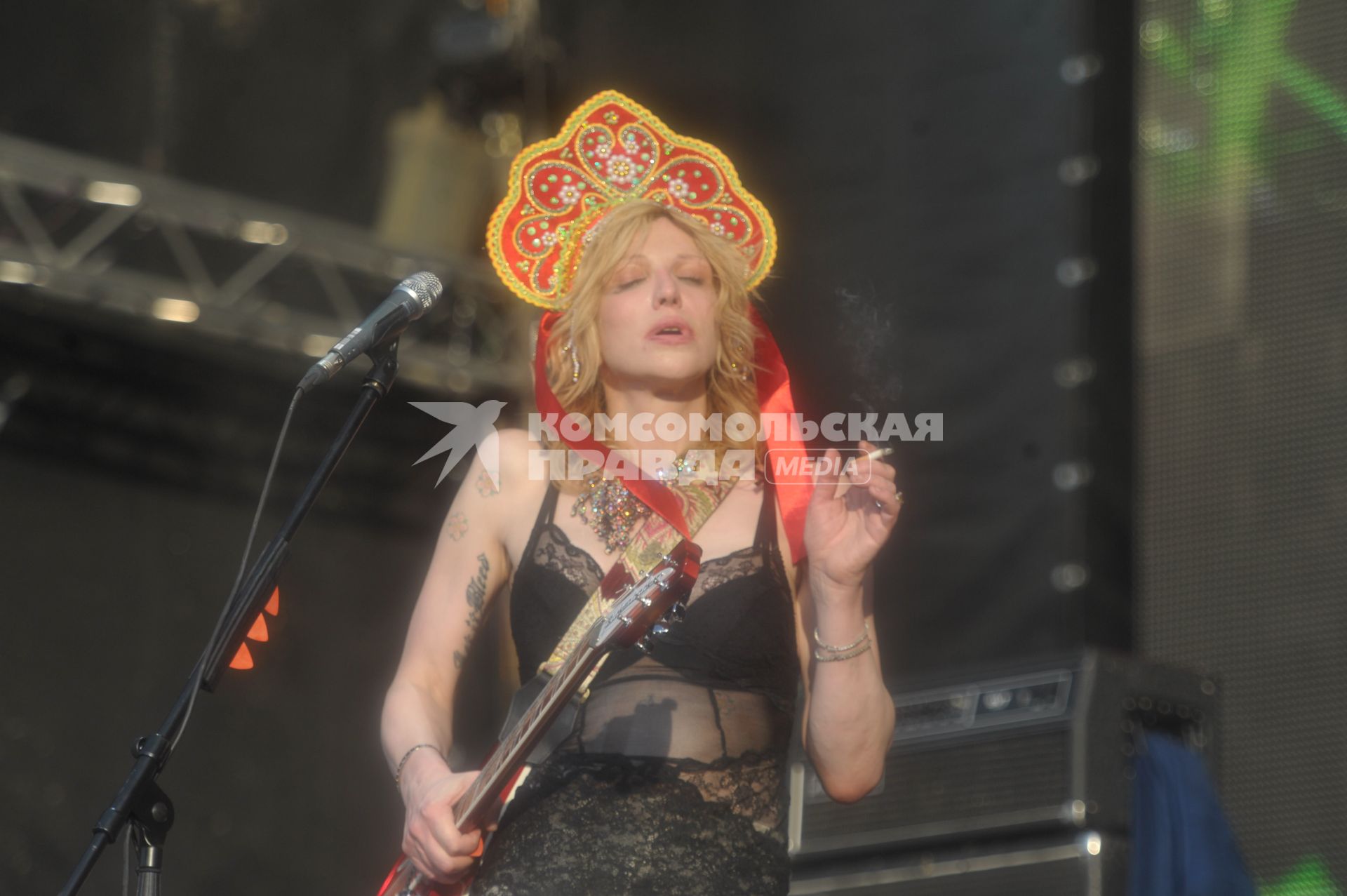 Кортни Лав в Москве, Courtney Love, пикник Афиши, Москва, 23 июля 2011 года.