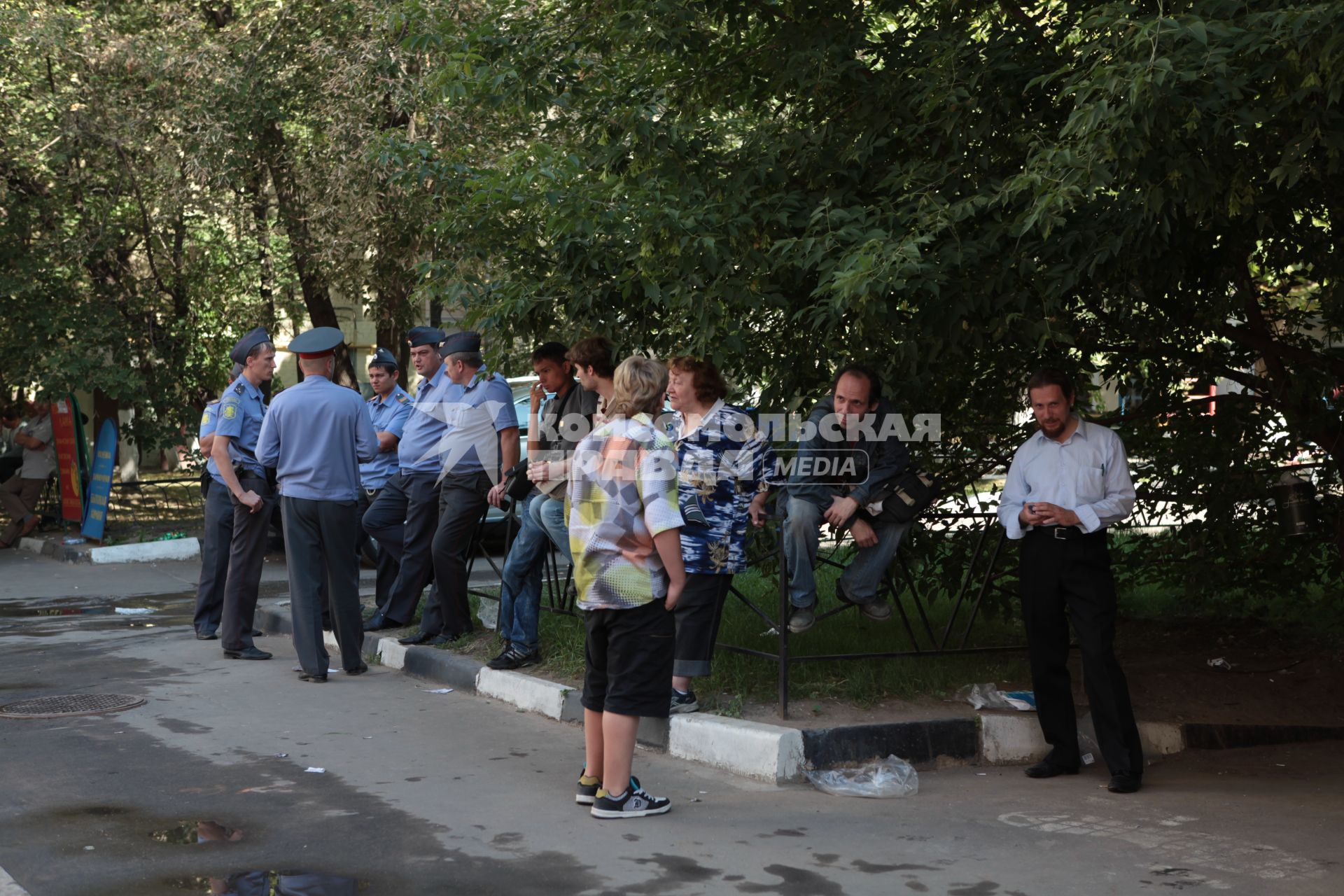 Снос дома по адресу Большой Козихинский переулок 25. Москва. 08 августа 2011 года.