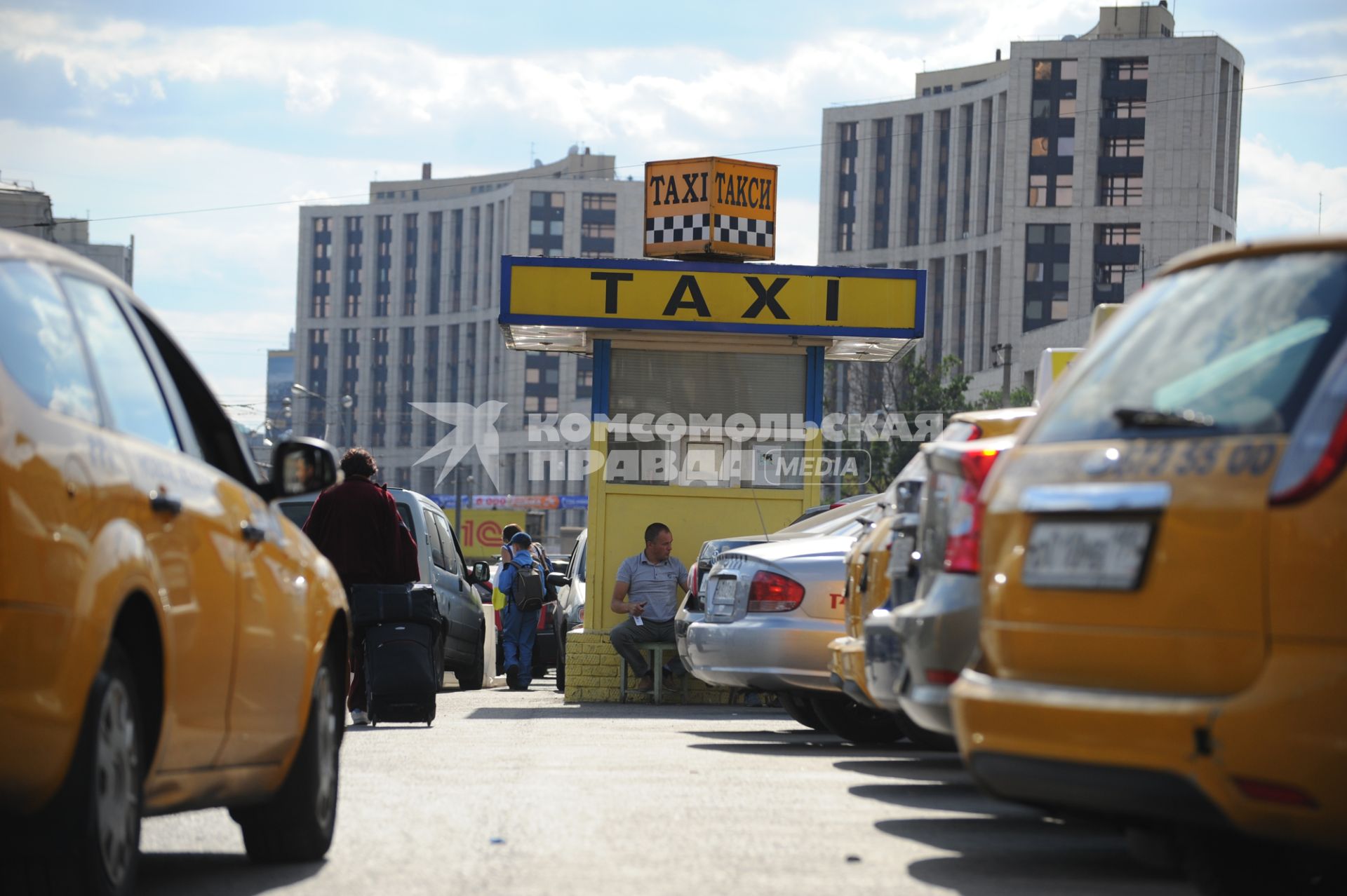 Такси. Москва. 07 августа 2011 года.