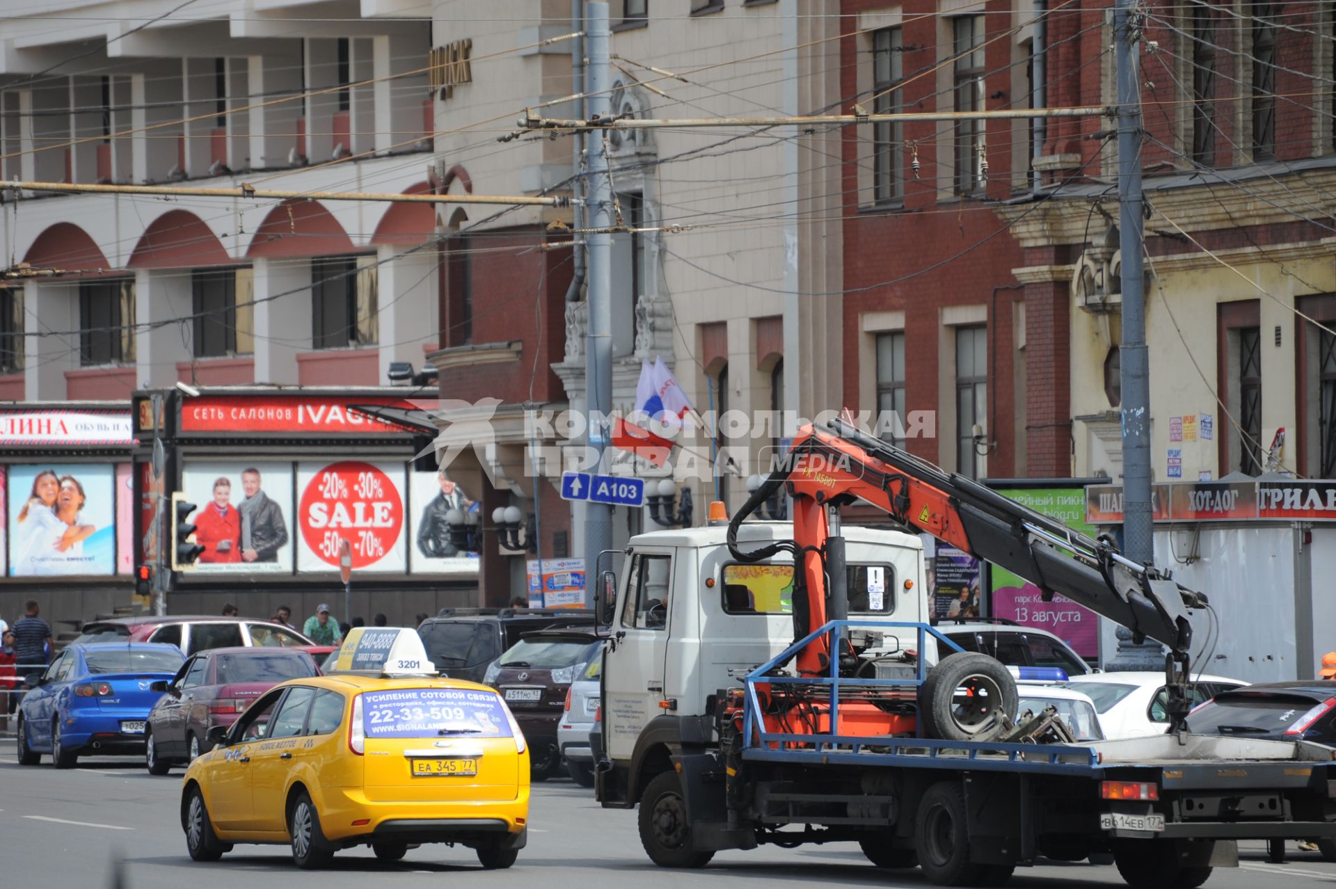 Эвакуатор. Москва. 07 августа 2011 года.