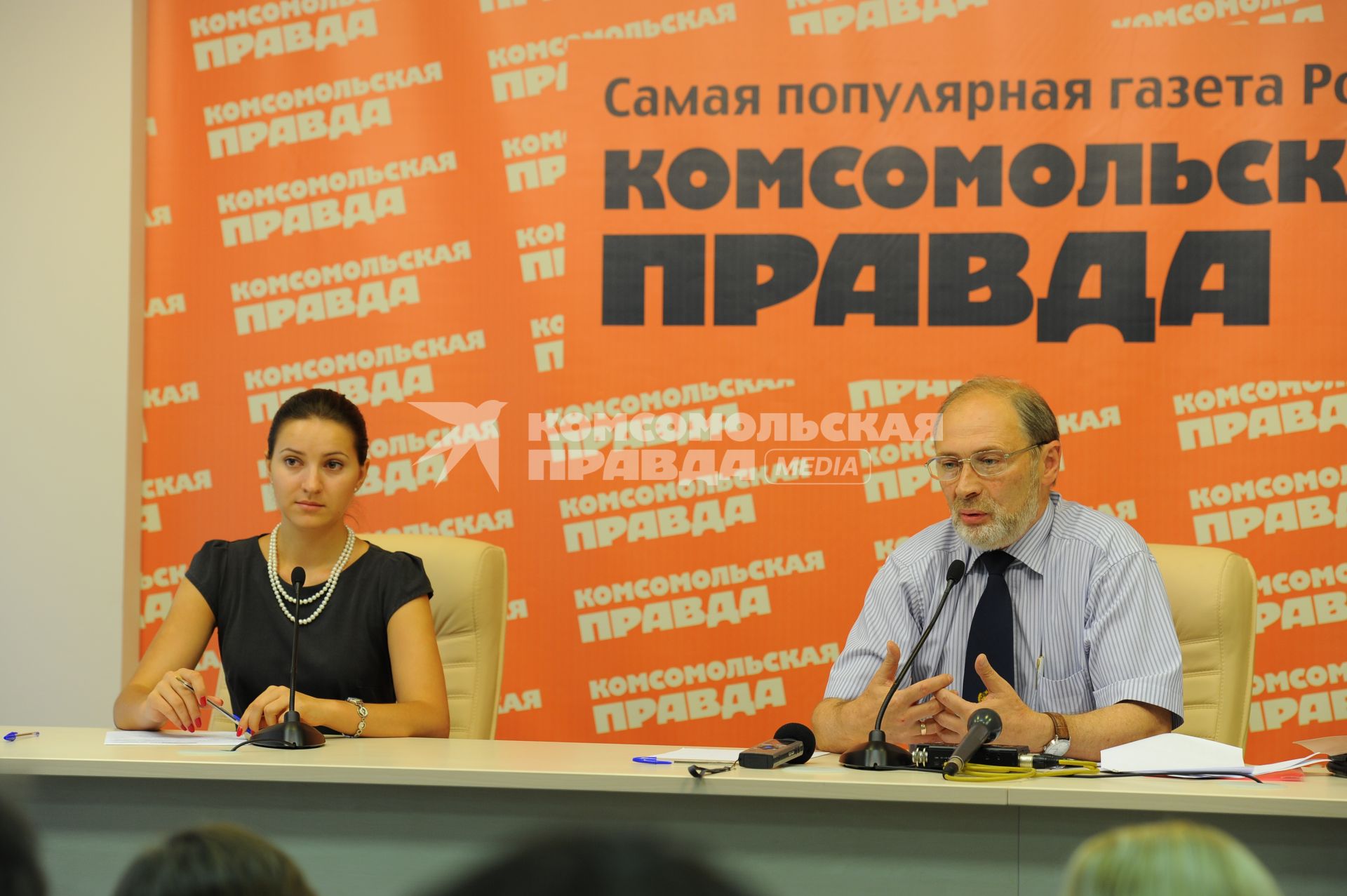 Директор Гидрометцентра России Роман Вильфанд в ИД КП. 18 августа  2011 года.
