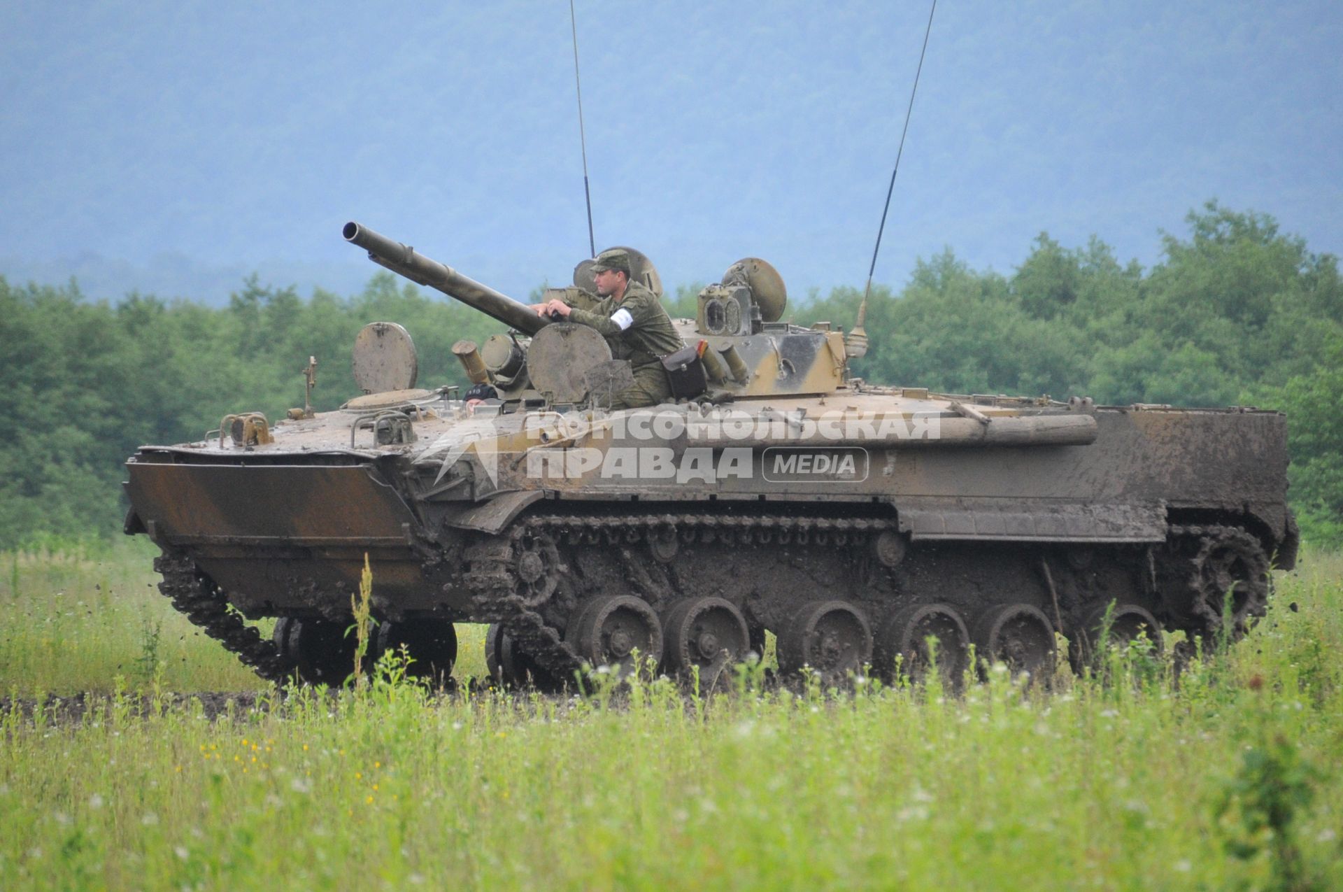 Учения. Армия. Военная подготовка. Боевая техника. Танк. Полигон.. 22 июня 2011г.