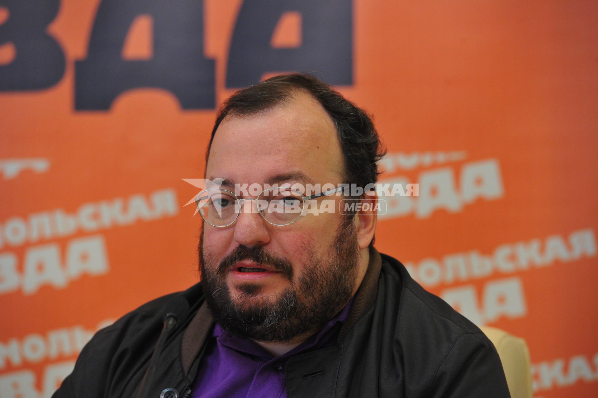 Политолог Станислав Белковский в ИД КП. 14 сентября 2011 года.