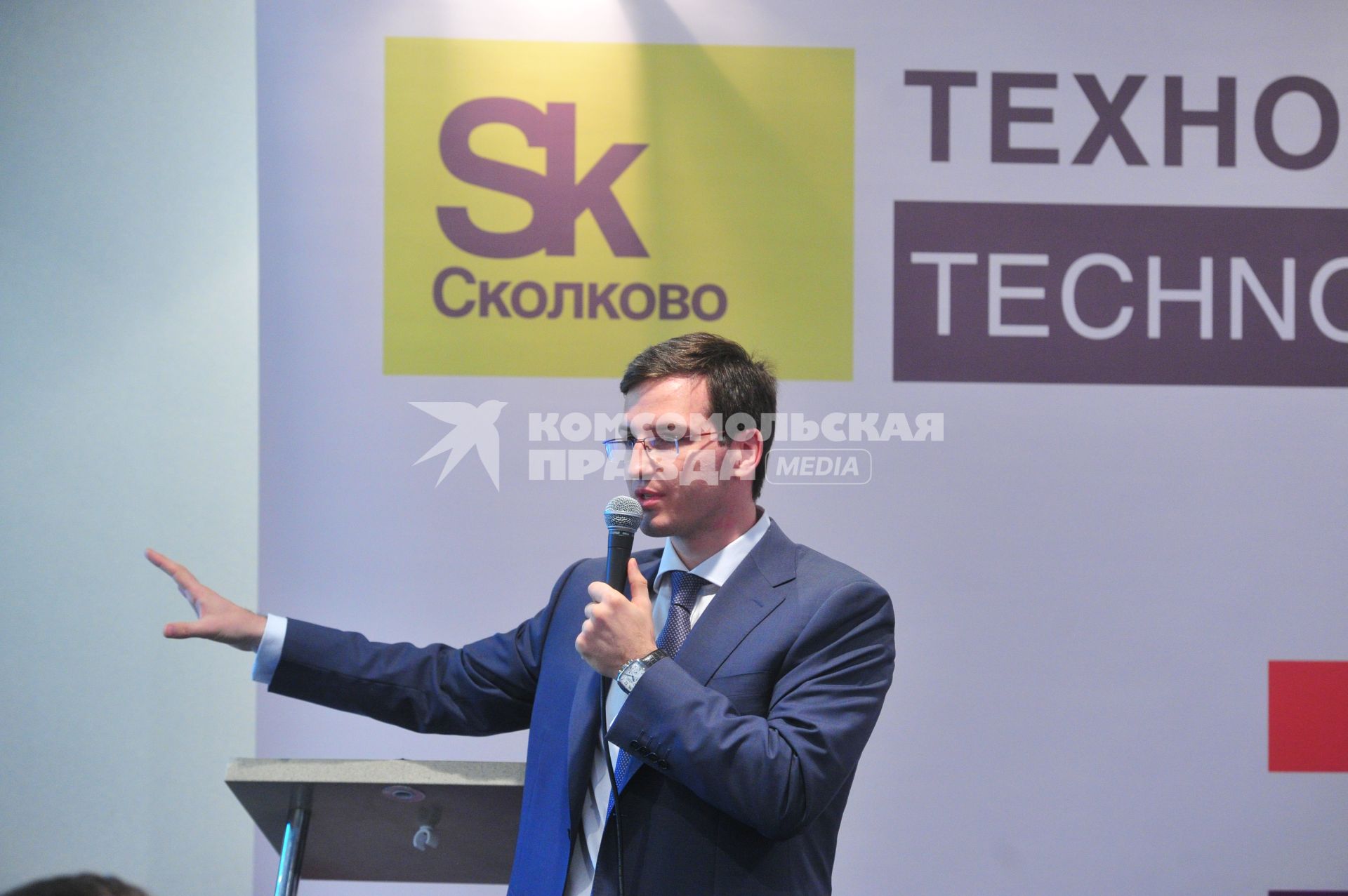 Презентация ТЕХНОПАРКА СКОЛКОВО. На снимке: директор ООО ТЕХНОПАРК СКОЛКОВО Сергей Курилов. 14 сентября  2011 года.