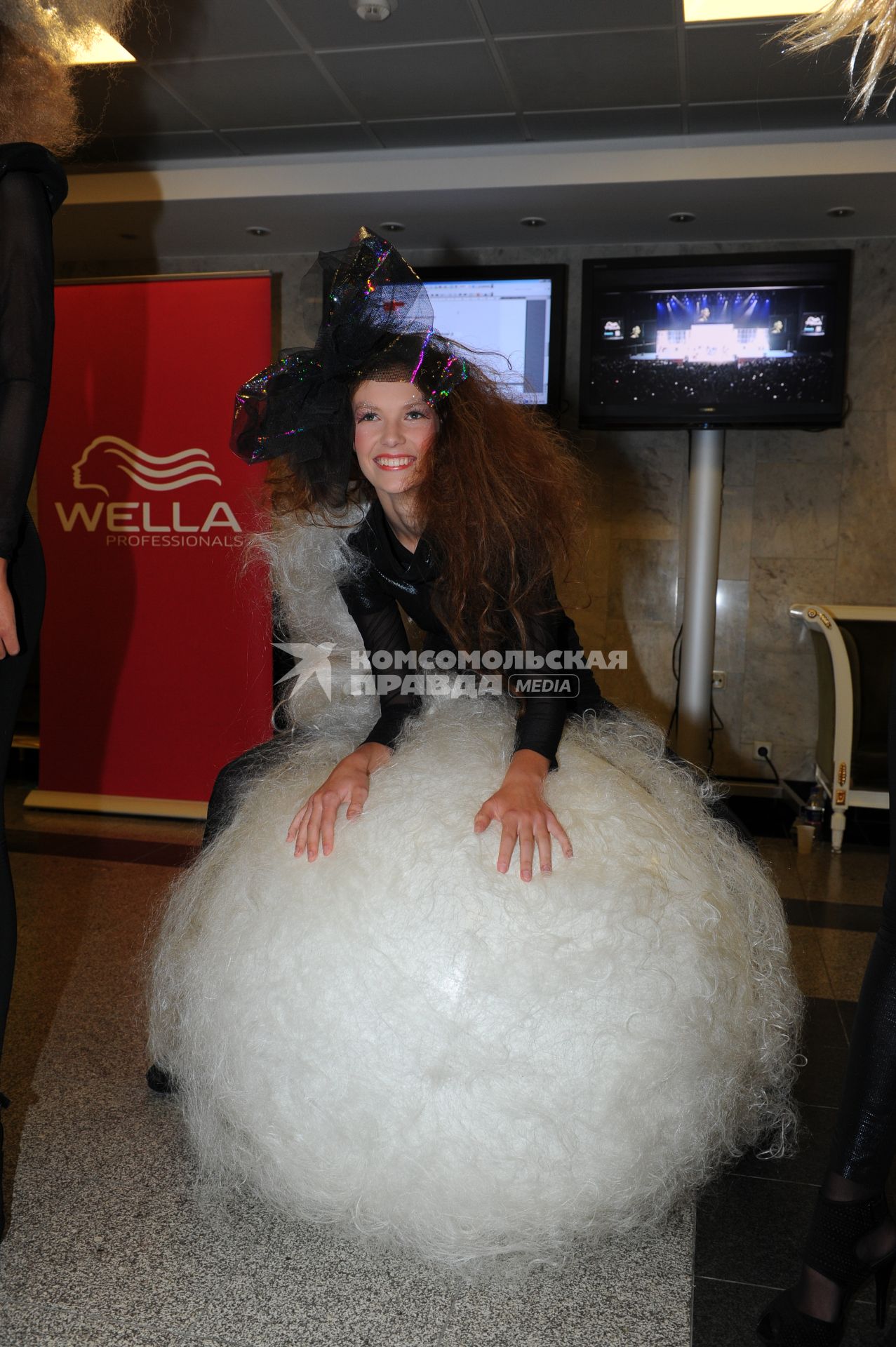 Международный конкурс парикмахеров \"Alternative Hair Show 2011\" в Кремлевском дворце. Москва. 28 сентября  2011 года.