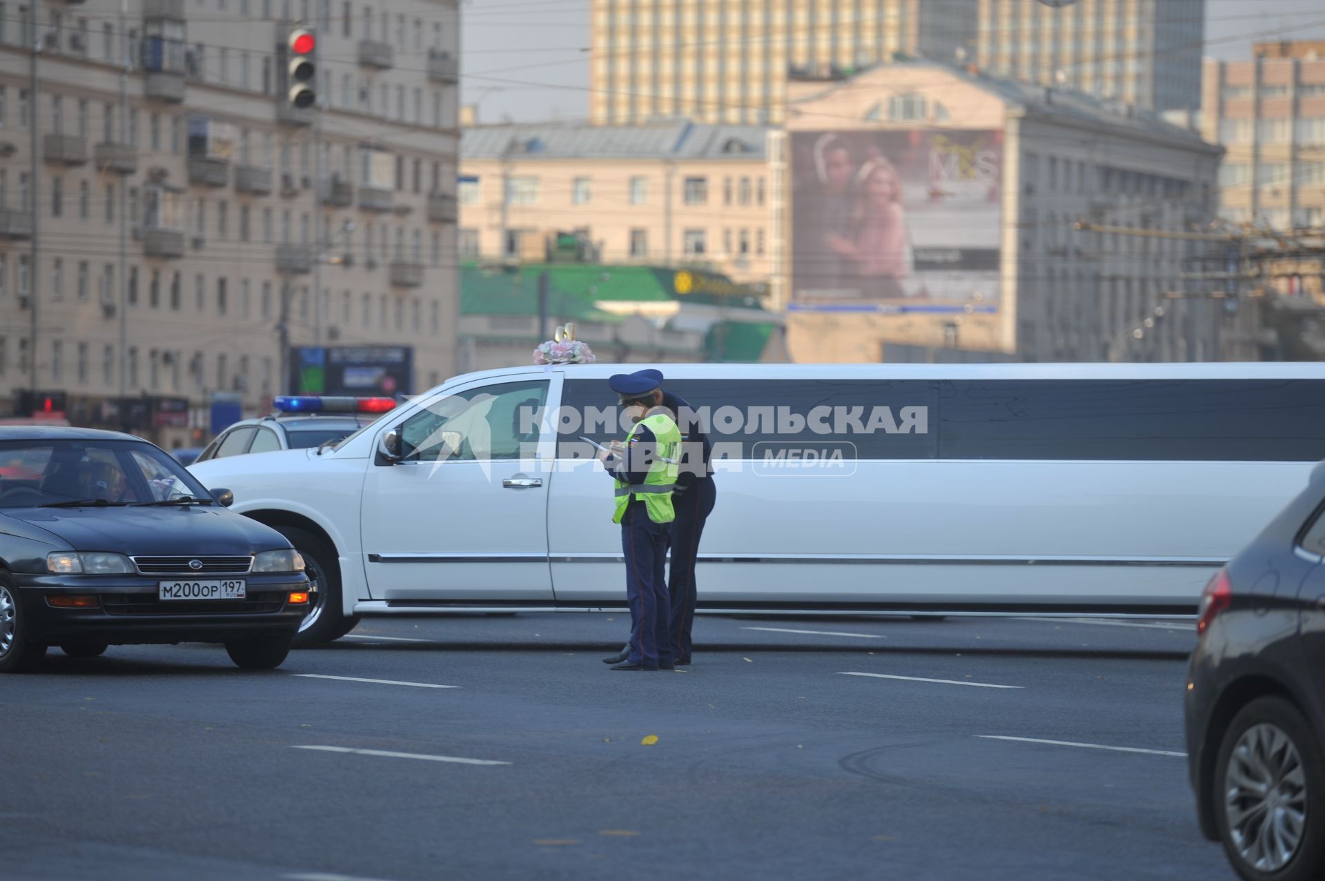 ДТП с участием свадебного лимузина на Садовом кольце. Москва.  08 октября  2011 года.