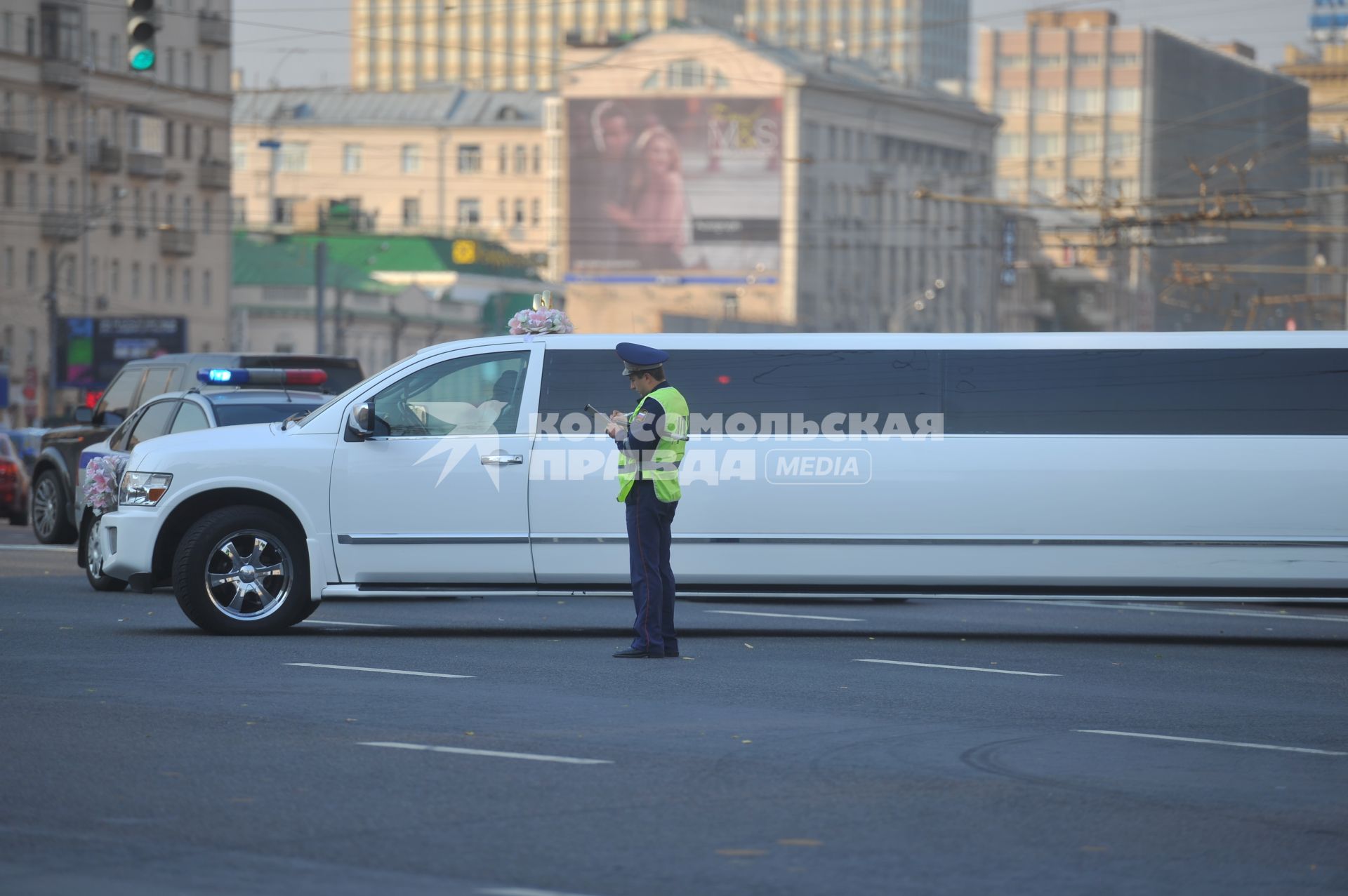 ДТП с участием свадебного лимузина на Садовом кольце. Москва.  08 октября  2011 года.