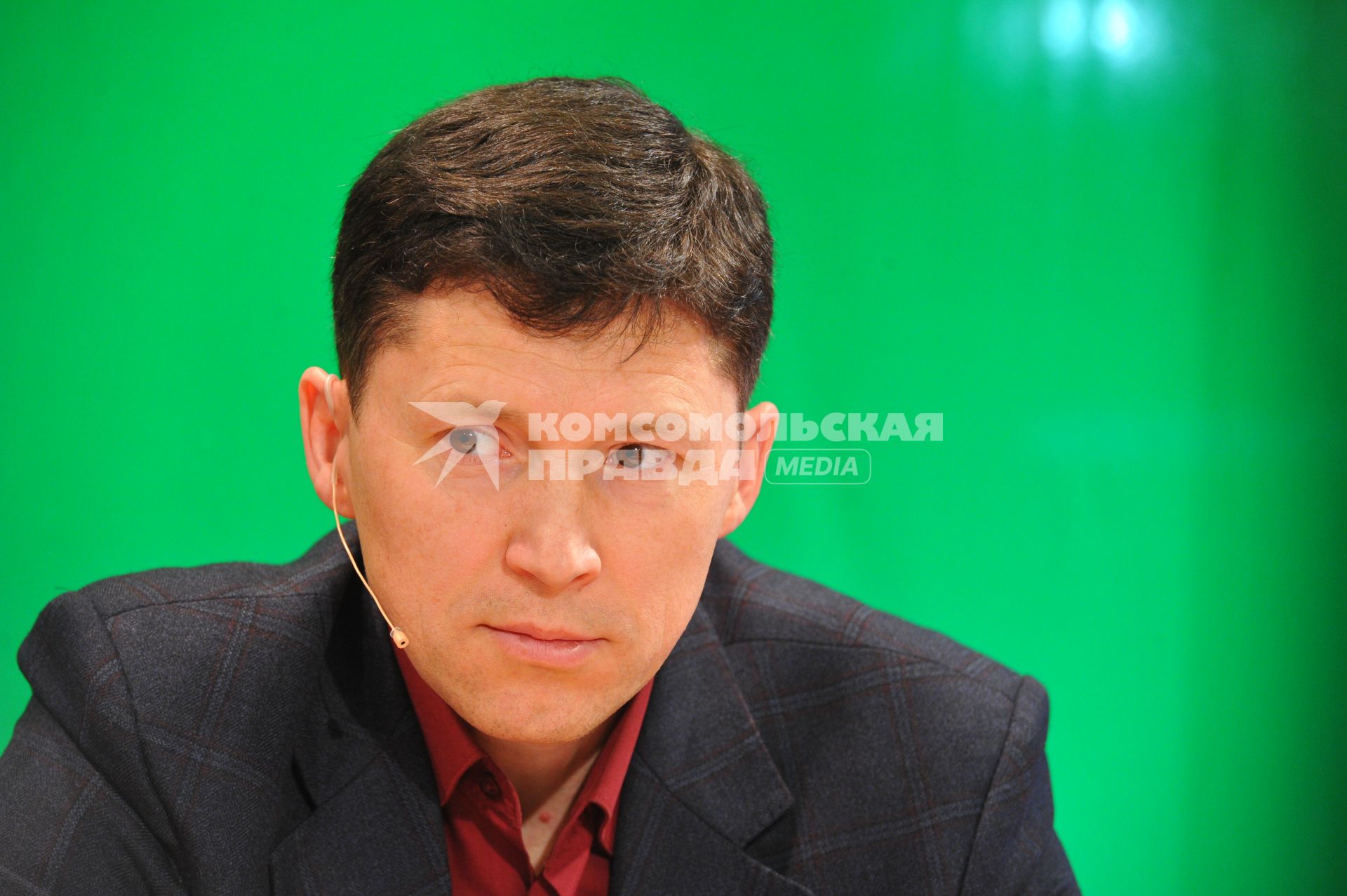 Профессор, доктор политических наук Алексей Чернышов во время интервью ИД \"Комсомольская правда\". Москва. 07 октября  2011 года.