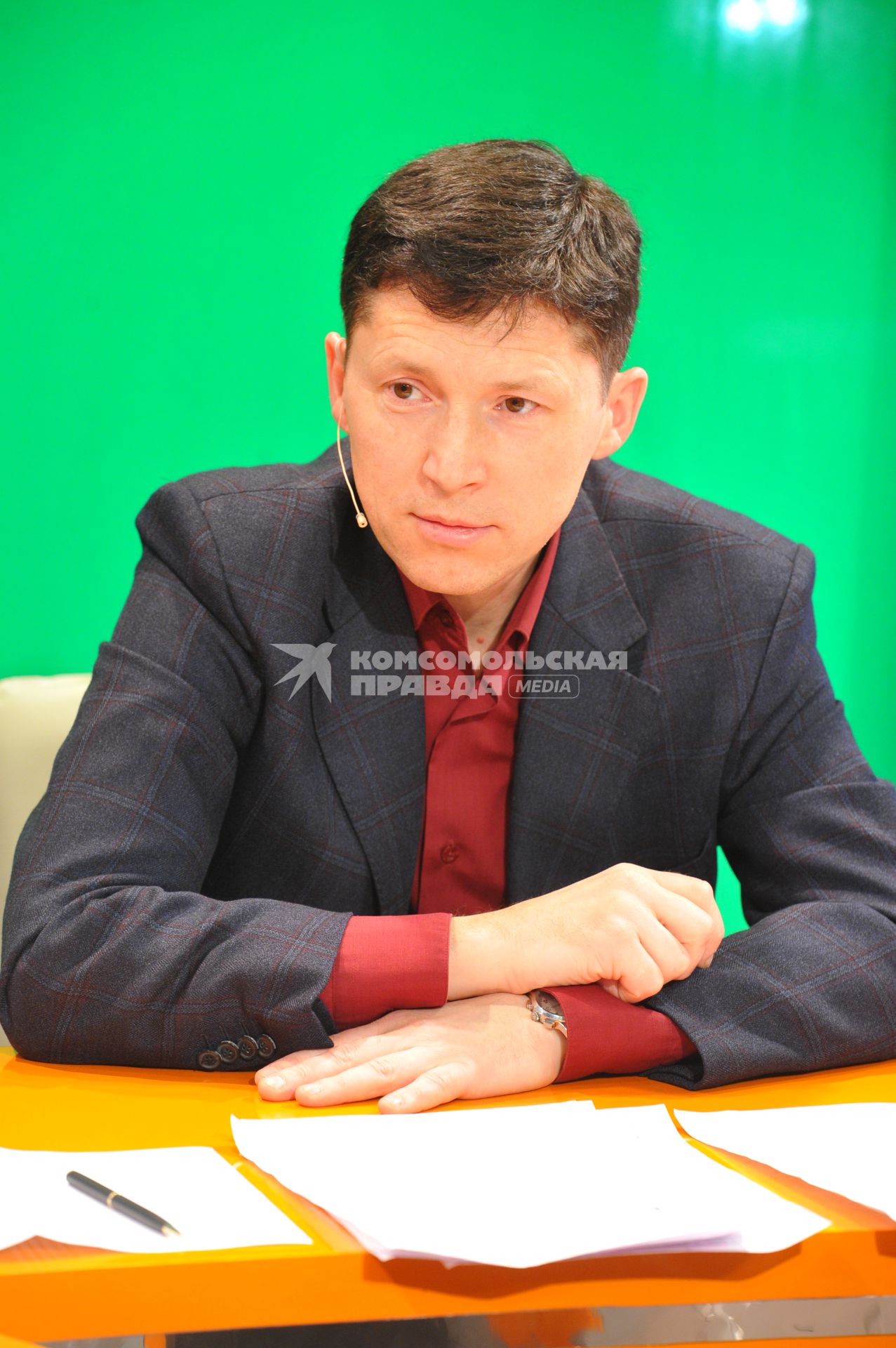 Профессор, доктор политических наук Алексей Чернышов во время интервью ИД \"Комсомольская правда\". Москва. 07 октября  2011 года.