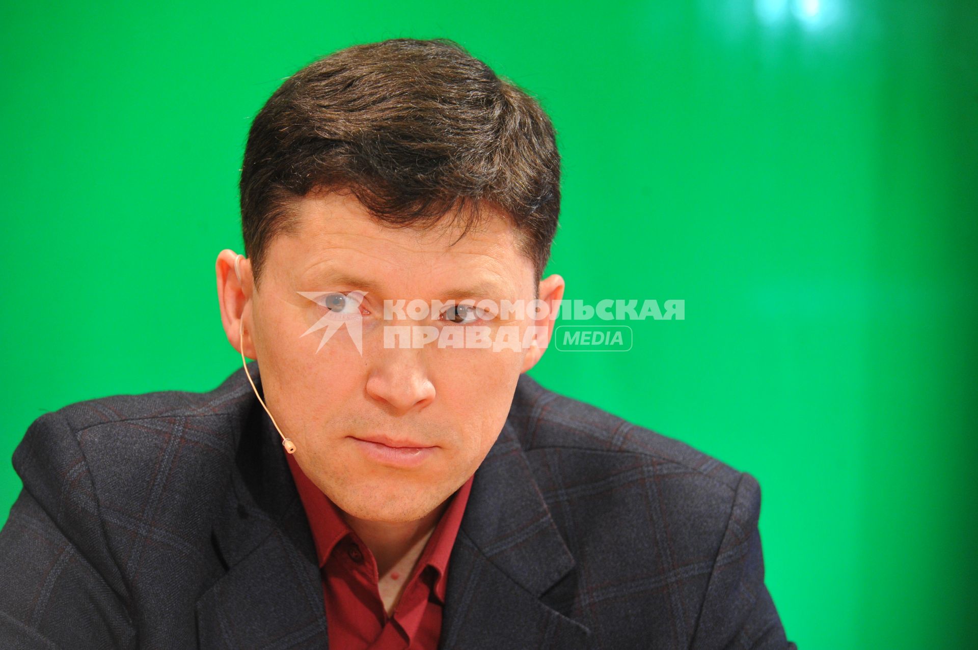 Профессор, доктор политических наук Алексей Чернышов в ИД КП. 7 октября  2011 года.