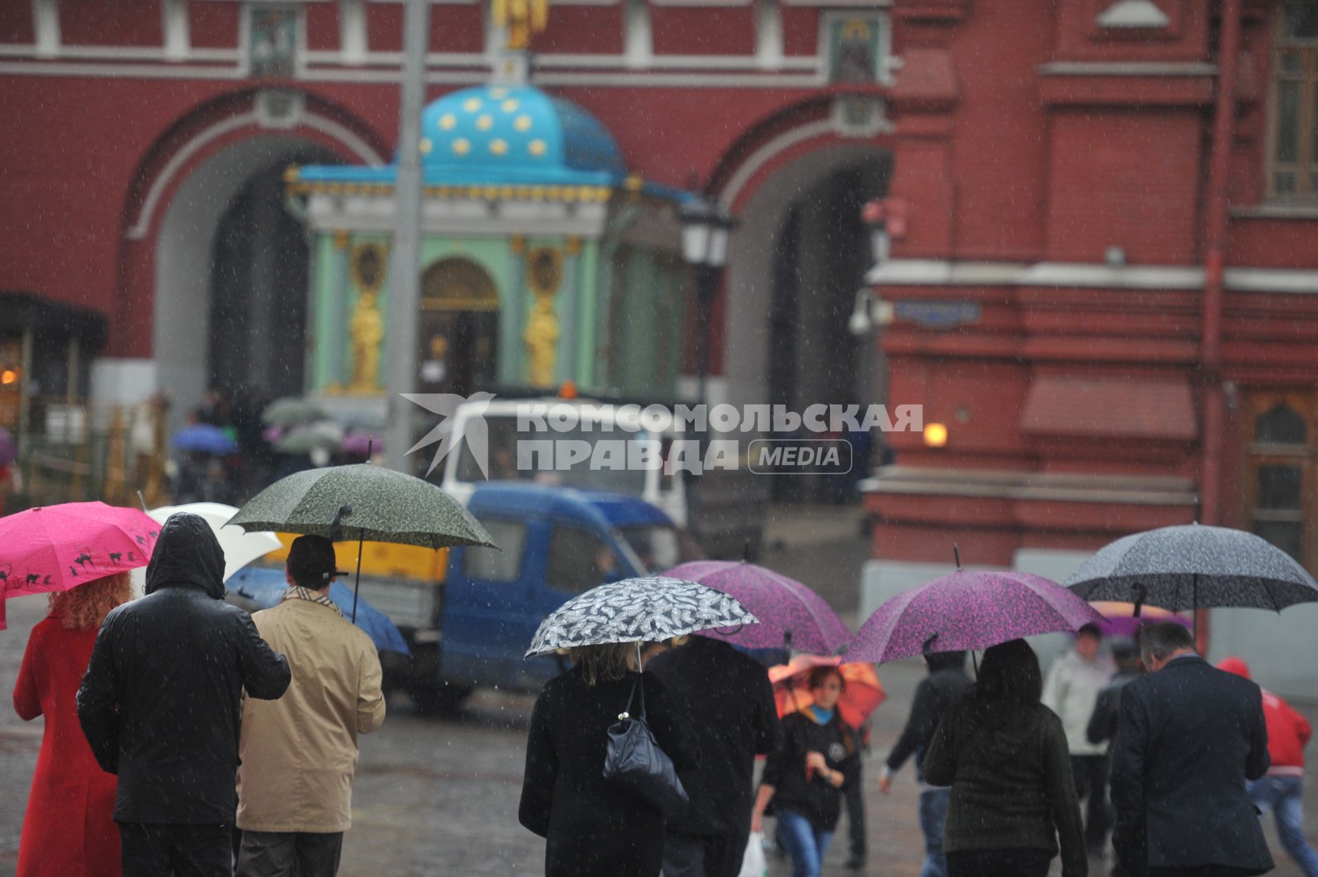 Дождь в городе. Москва. 12 октября 2011 года.