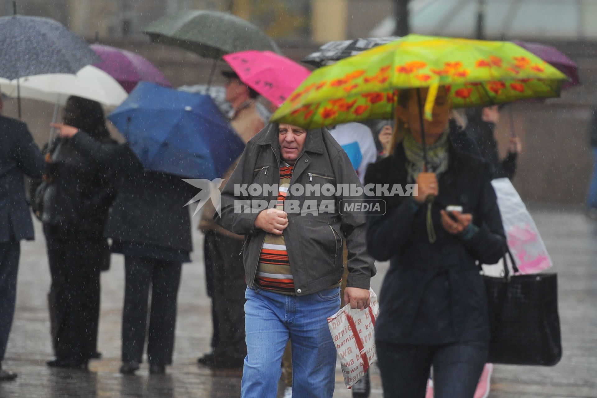 Дождь в городе. Москва. 12 октября 2011 года.