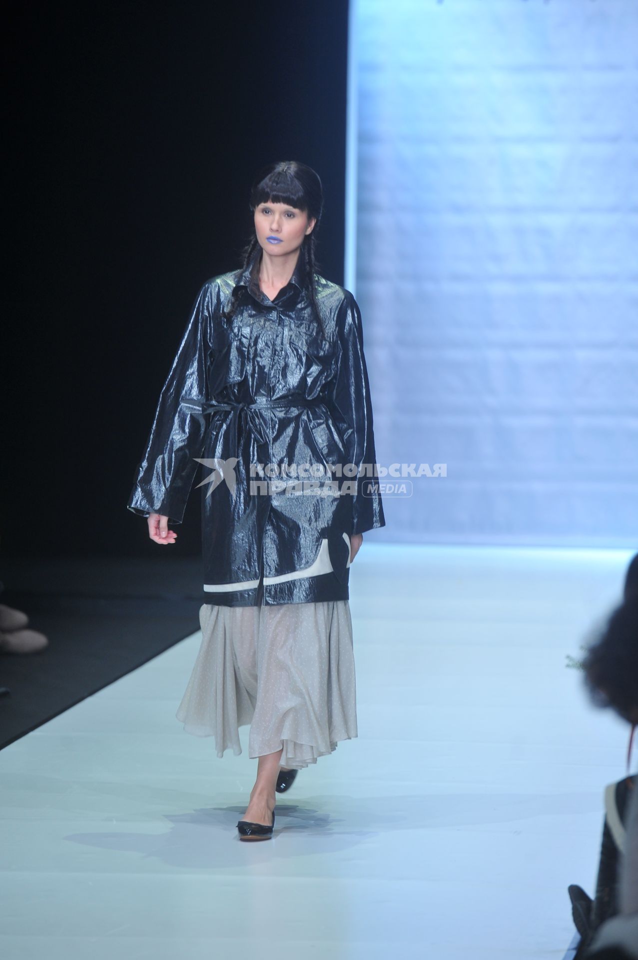 Во время показа коллекции марки ХАКАМА в рамках Mercedes-Benz Fashion Week Russia. 23 октября 2011 года.