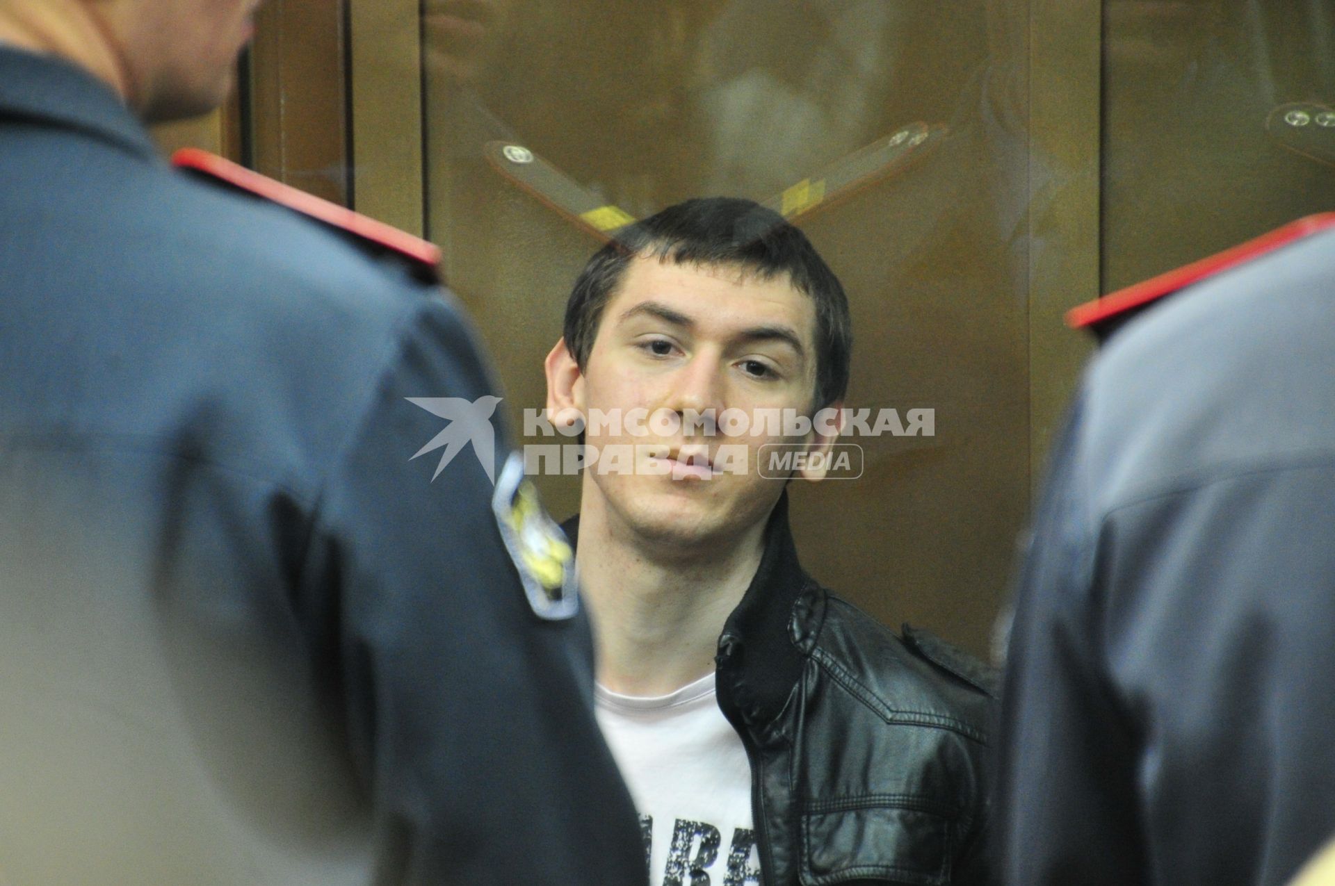 Подсудимый Акай Акаев, приговоренный к 5 годам колонии общего режима, в Мосгорсуде во время вынесения приговора по делу об убийстве болельщика ФК СПАРТАК Егора Свиридова. 28 сентября 2011 года.