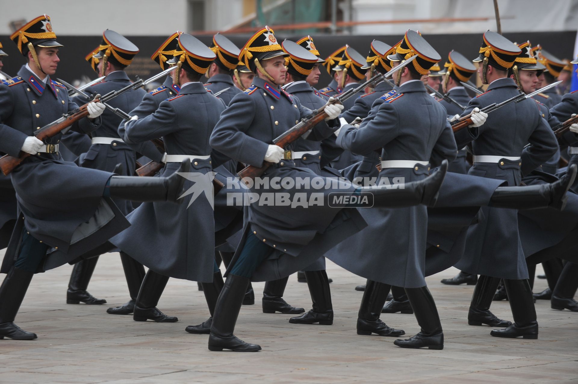 Церемония развода конных и пеших караулов Президентского полка. 31 октября 2011 года.