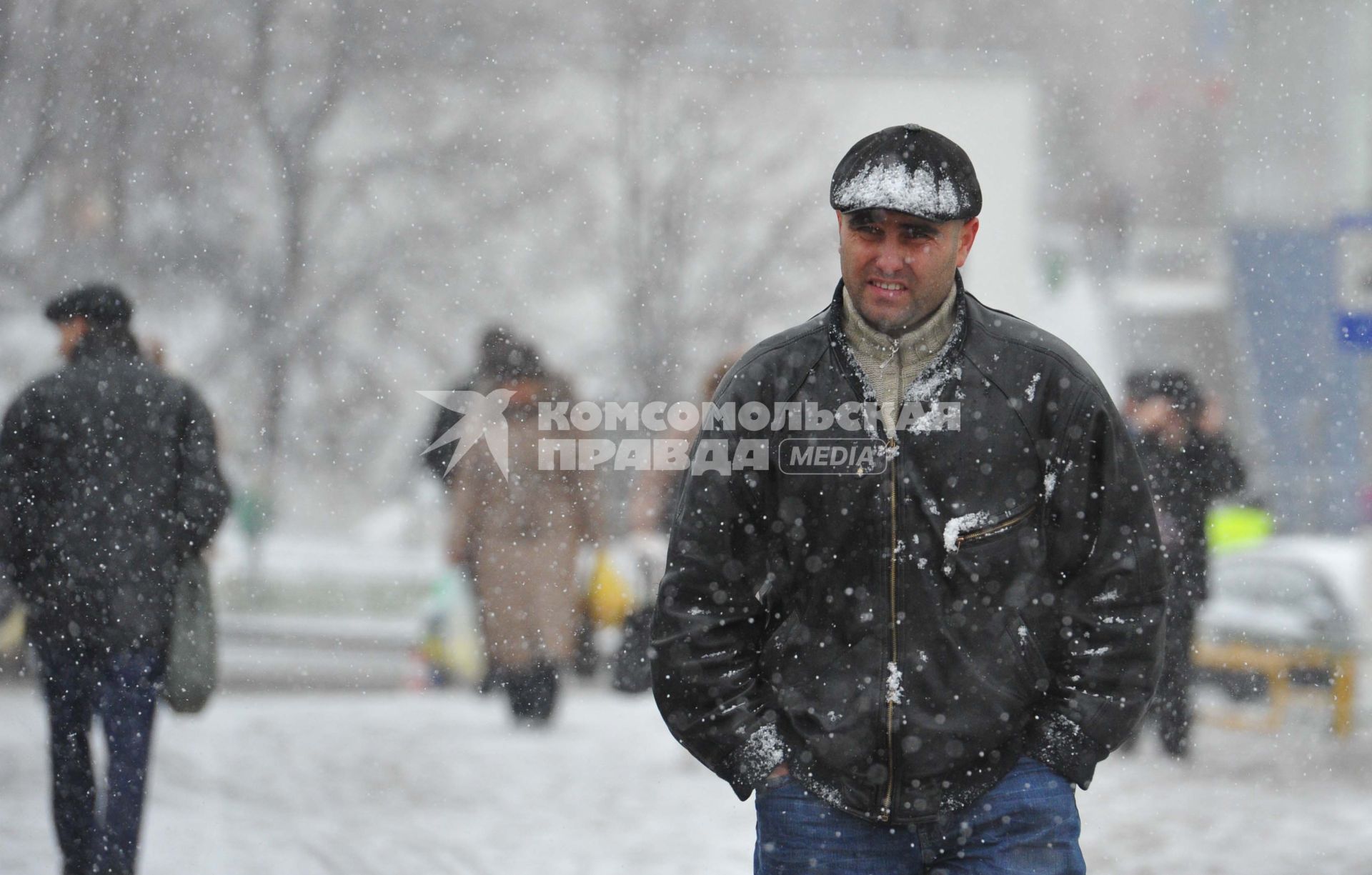 Москва. Снегопад. 11 ноября 2011 года.