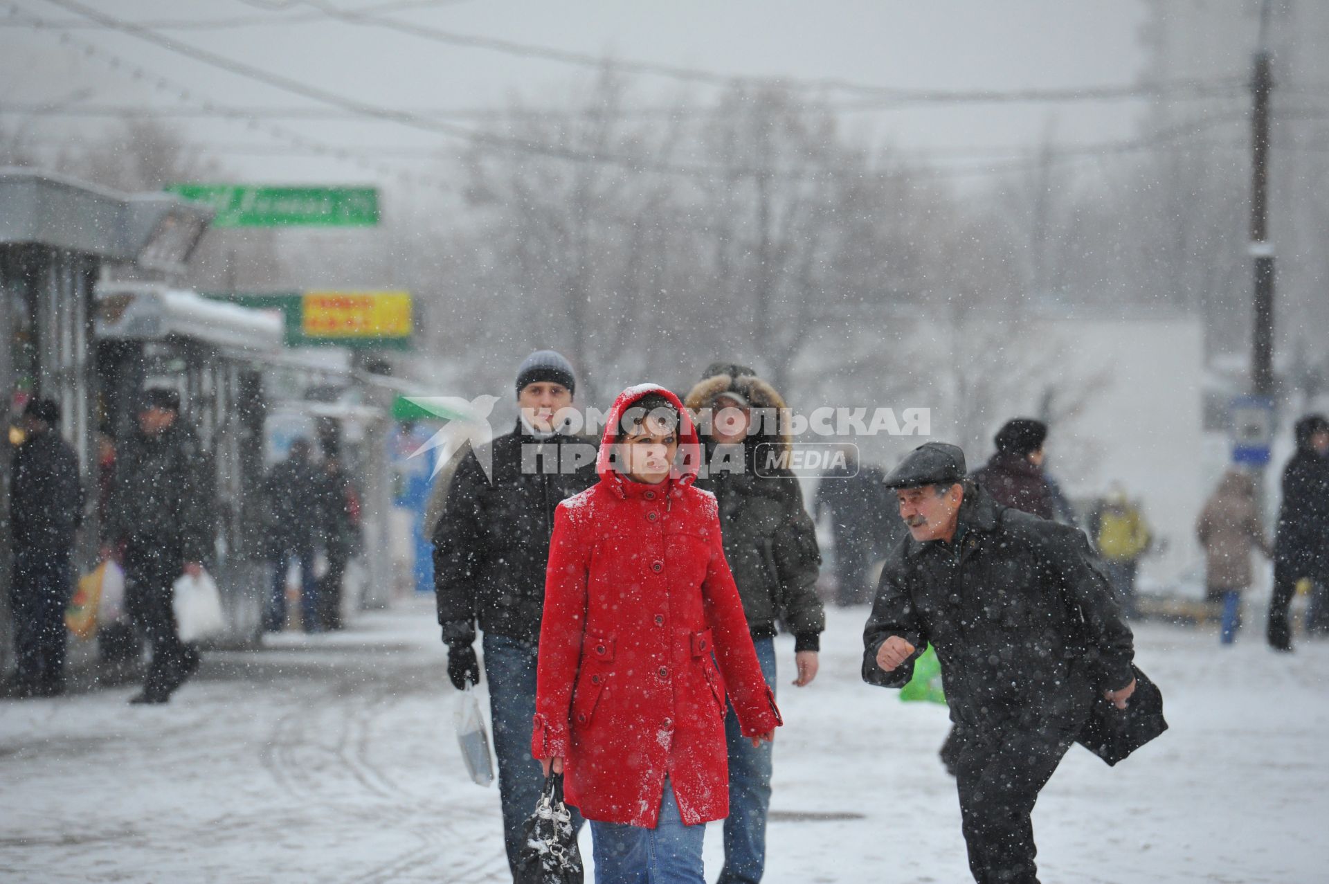 Москва. Снегопад. 11 ноября 2011 года.