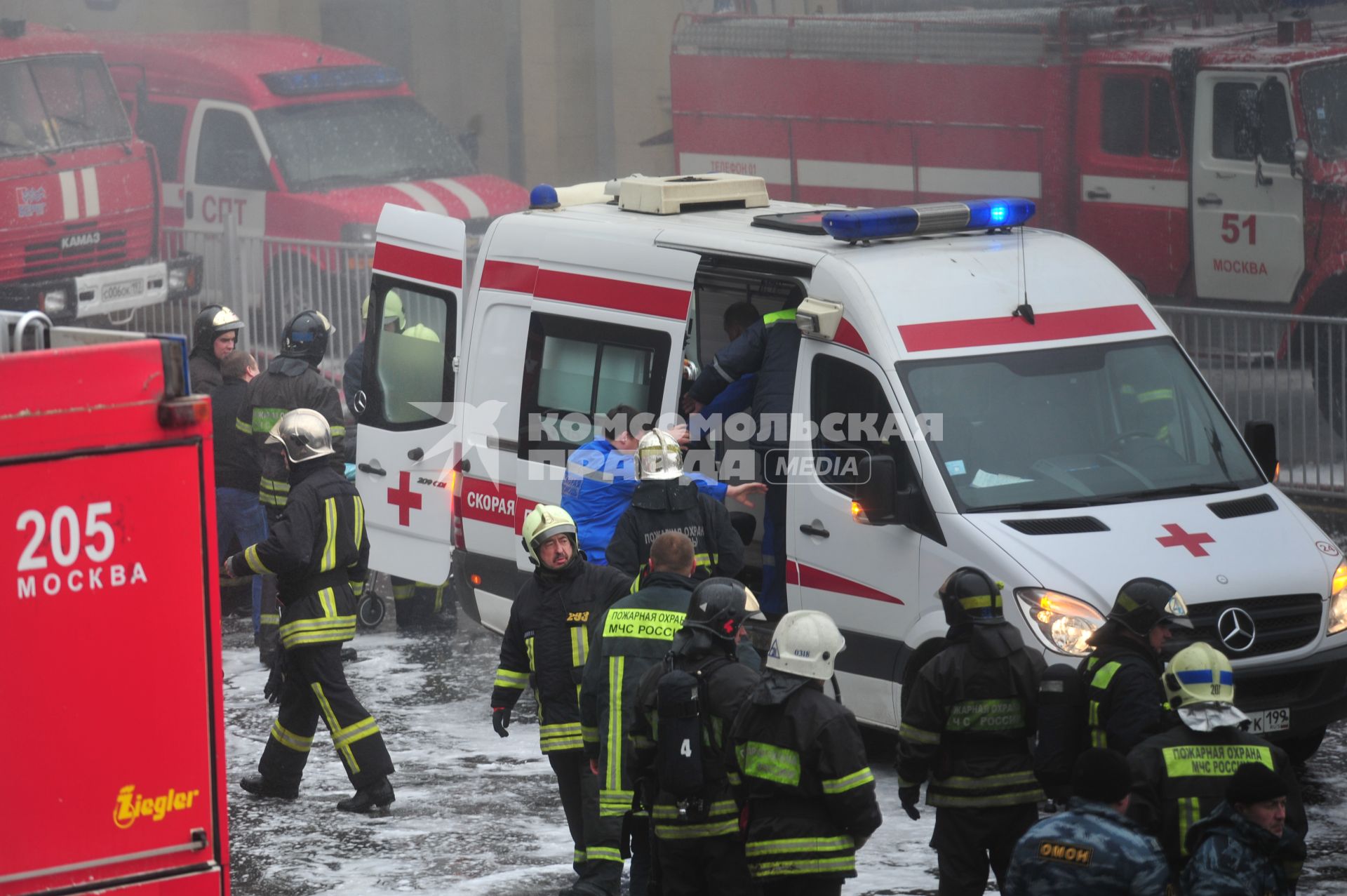 Пожарные. Скорая помощь 14 ноября 2011 года.