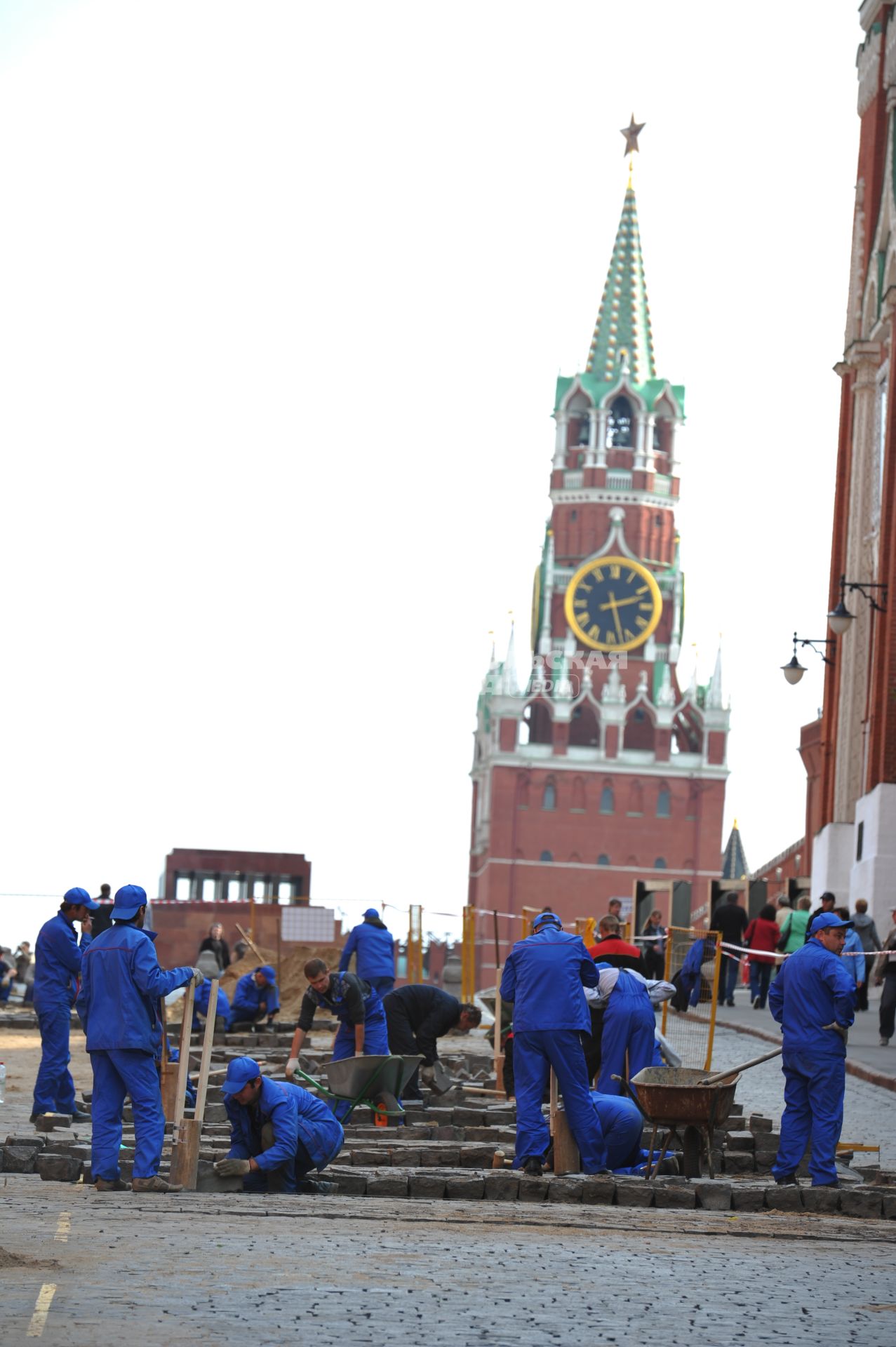 Виды Москвы. Красная площадь. Ремонтные работы по укладки брусчатки. 20 сентября 2011 года.