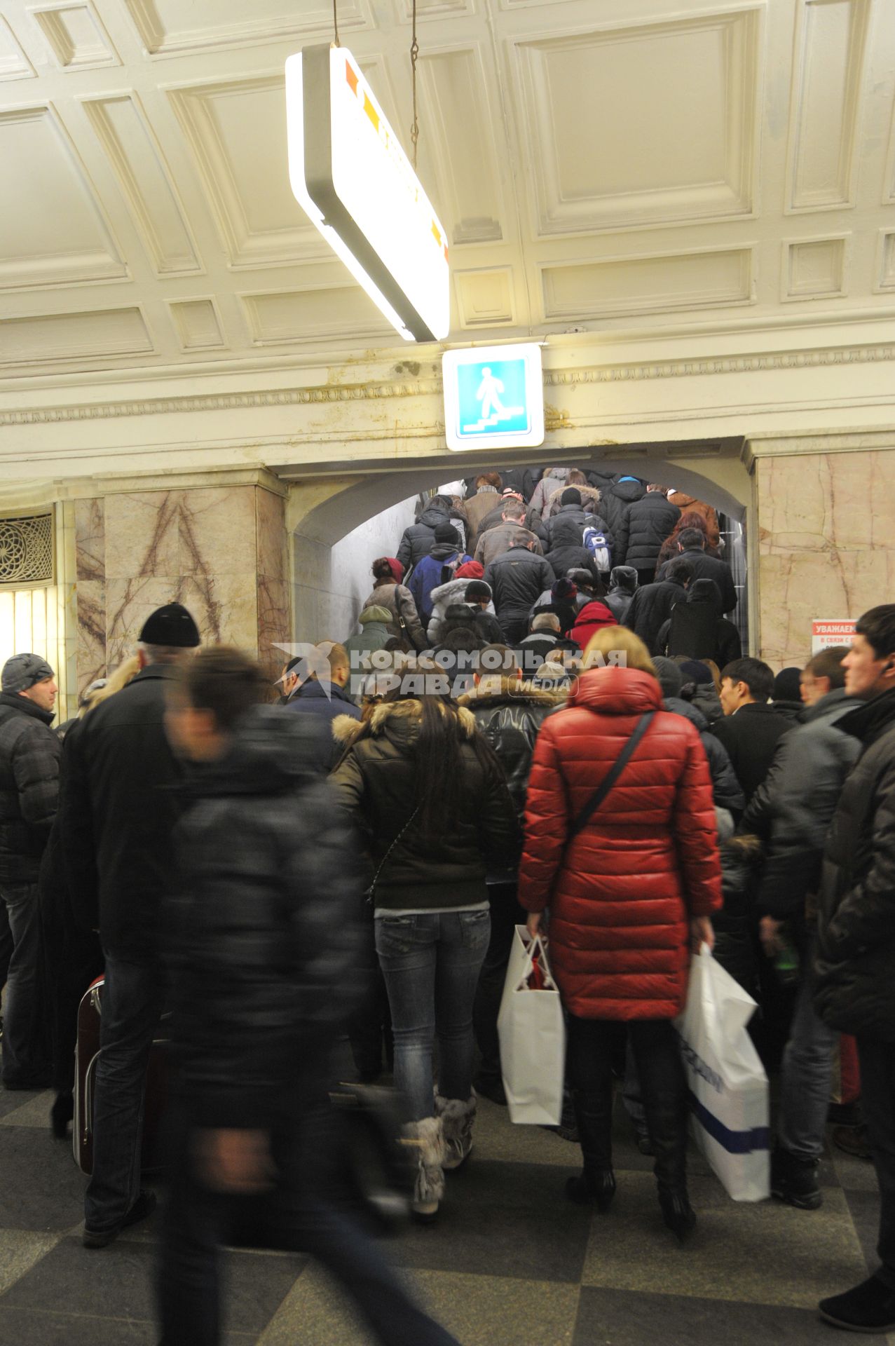 Пассажиры метро. 18 ноября 2011 года.