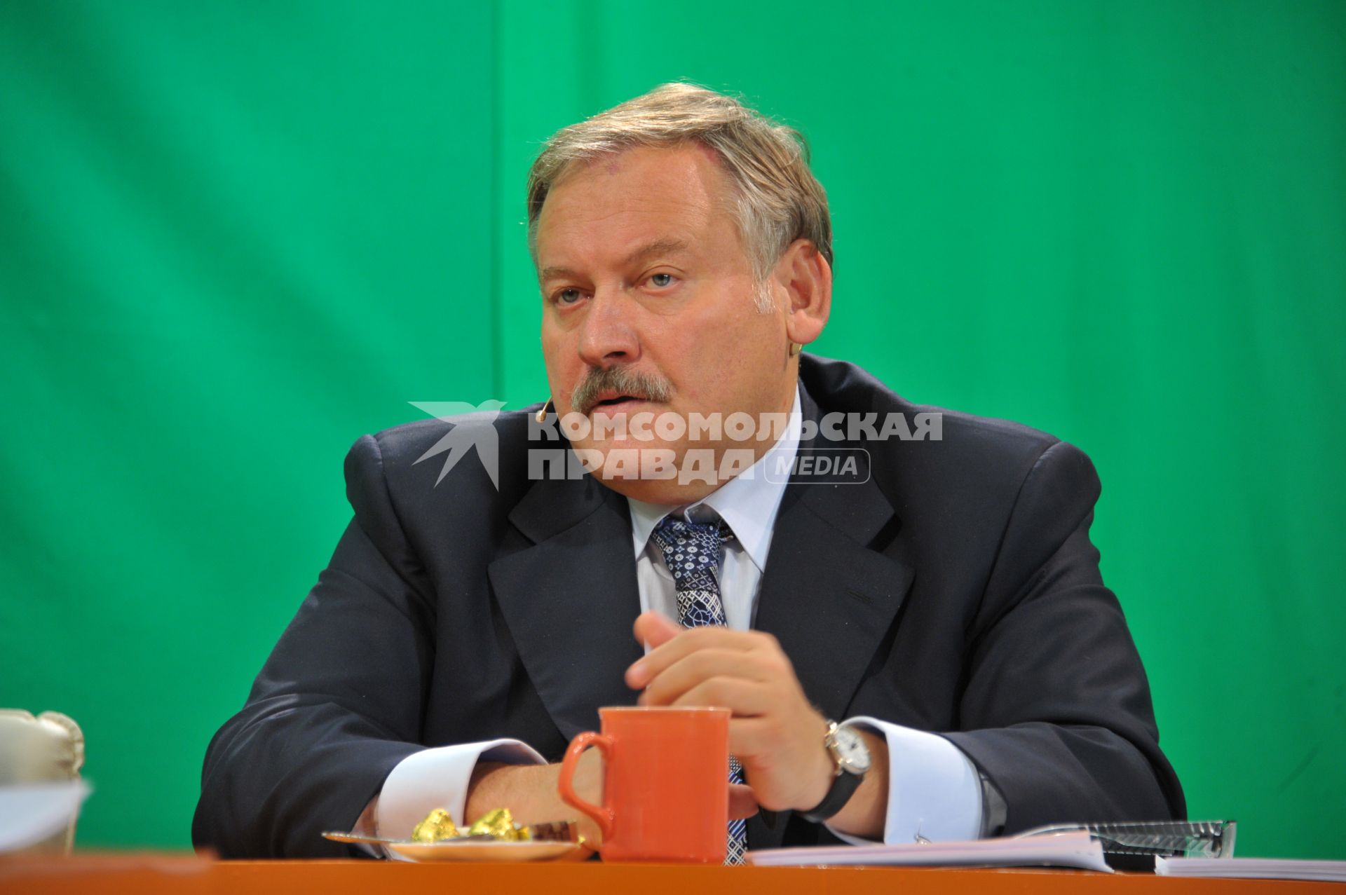 Депутат Госдумы РФ Константин Затулин в ИД КП. 18 ноября 2011 года.