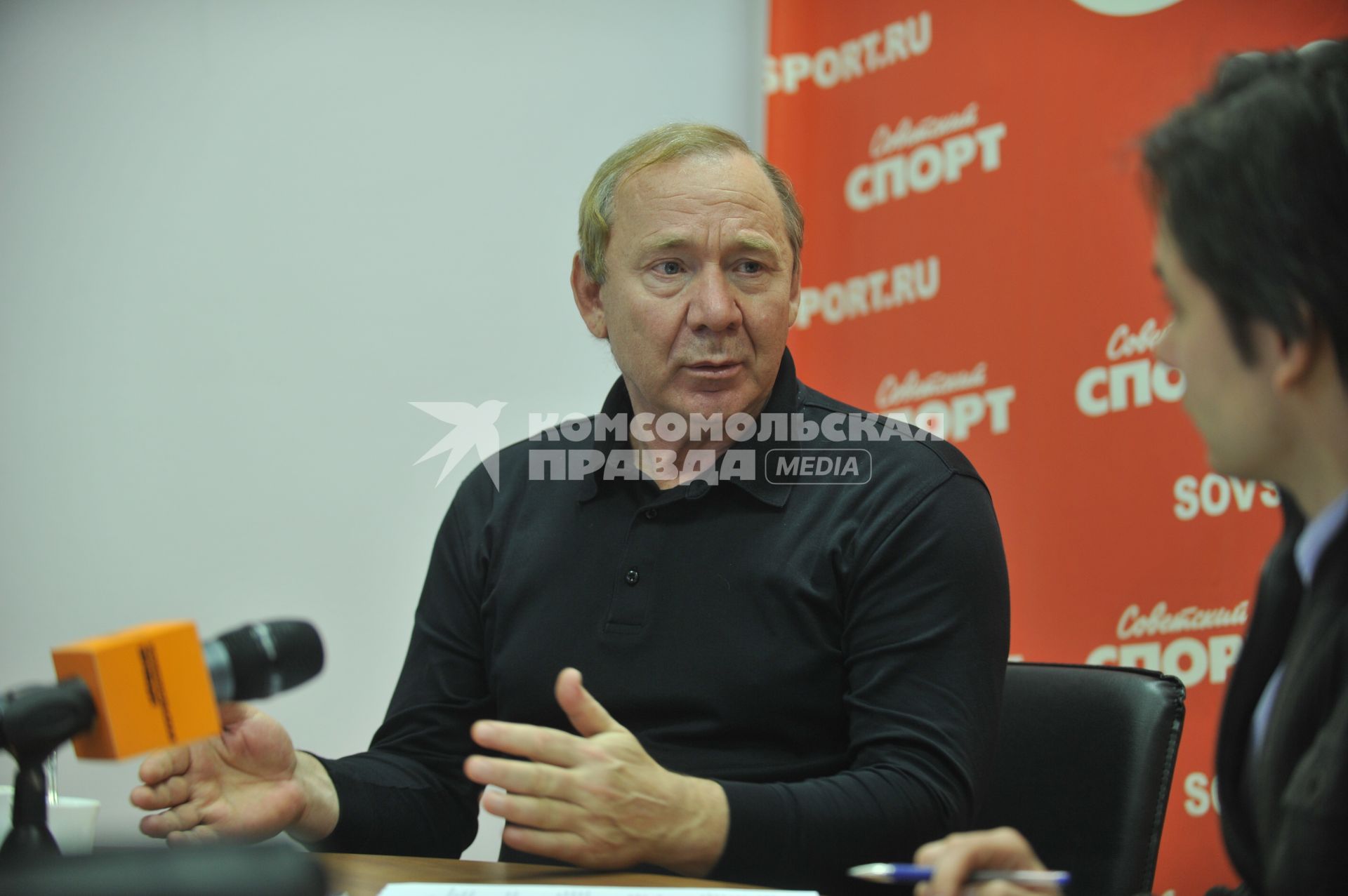 Романцев Олег - советский футболист (защитник), затем советский и российский тренер. В СС. 22 ноября 2011 года.