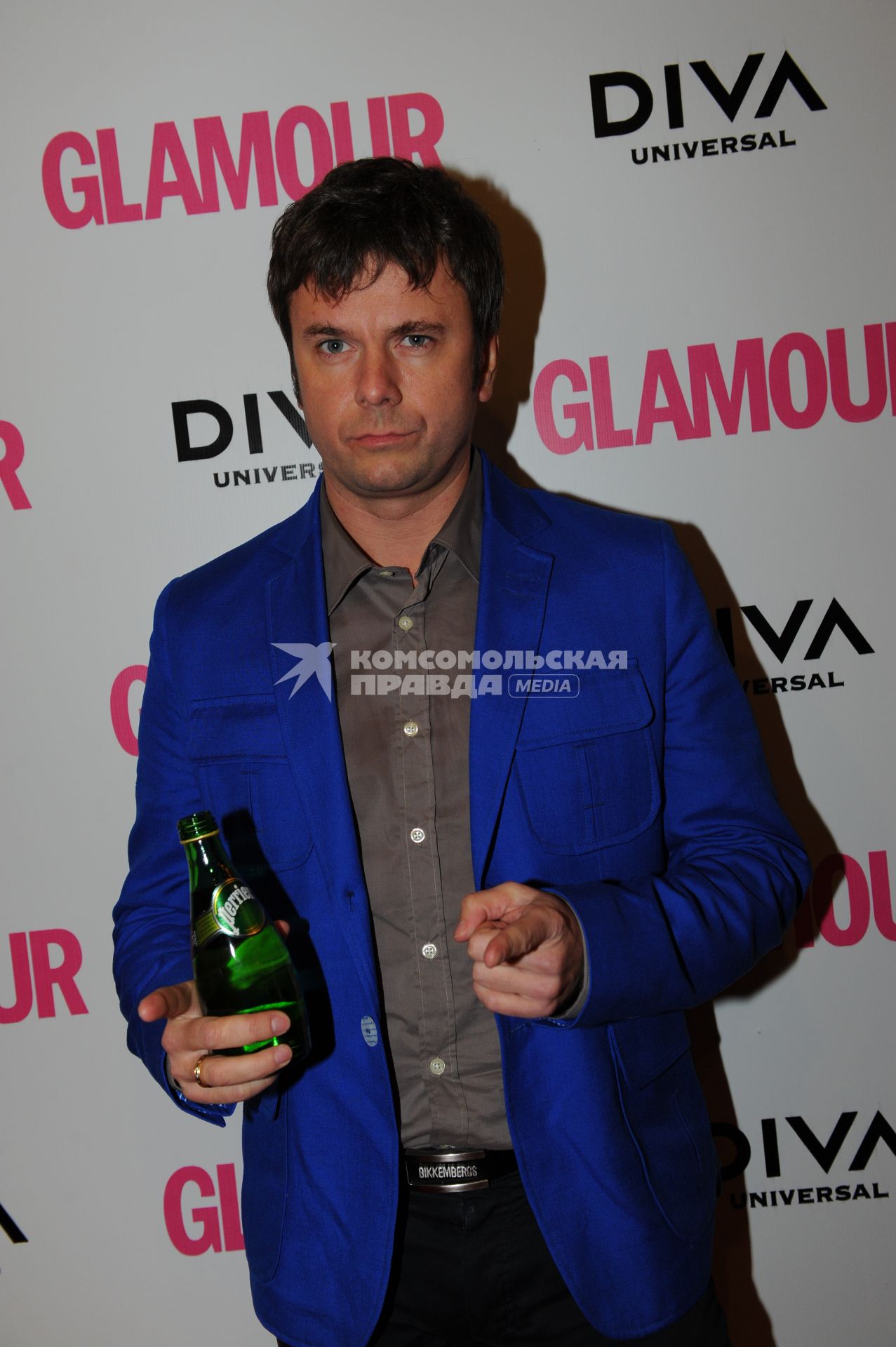 Церемония вручения премии ЖЕНЩИНА ГОДА ЖУРНАЛА GLAMOUR 2011. На снимке: солист группы ИГРА СЛОВ Андрей Семашко. 17 ноября 2011 года.