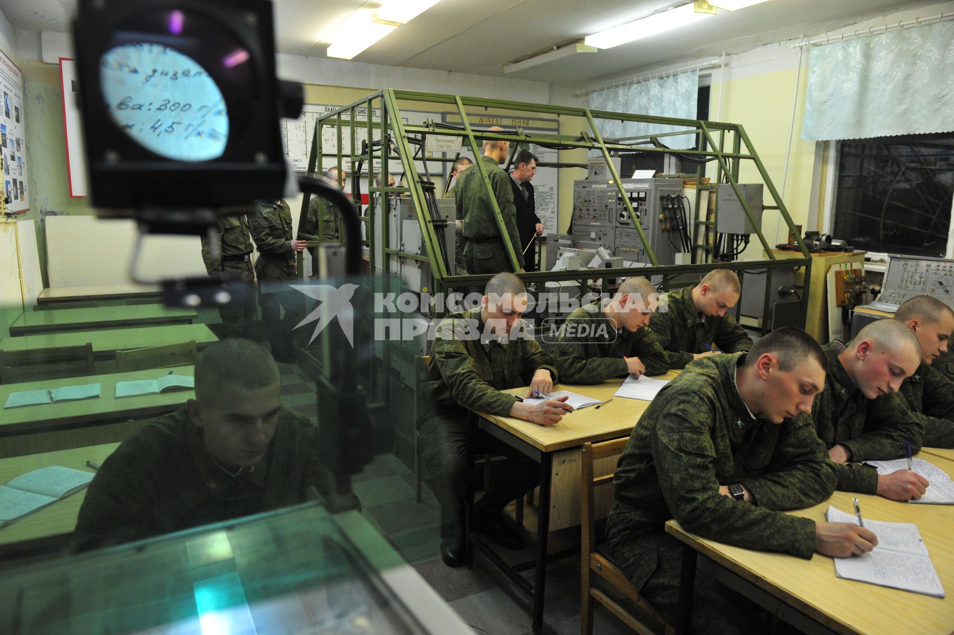 Учебный класс учебного центра по подготовке на военные специальности, Плесецк, 03 ноября 2011 года