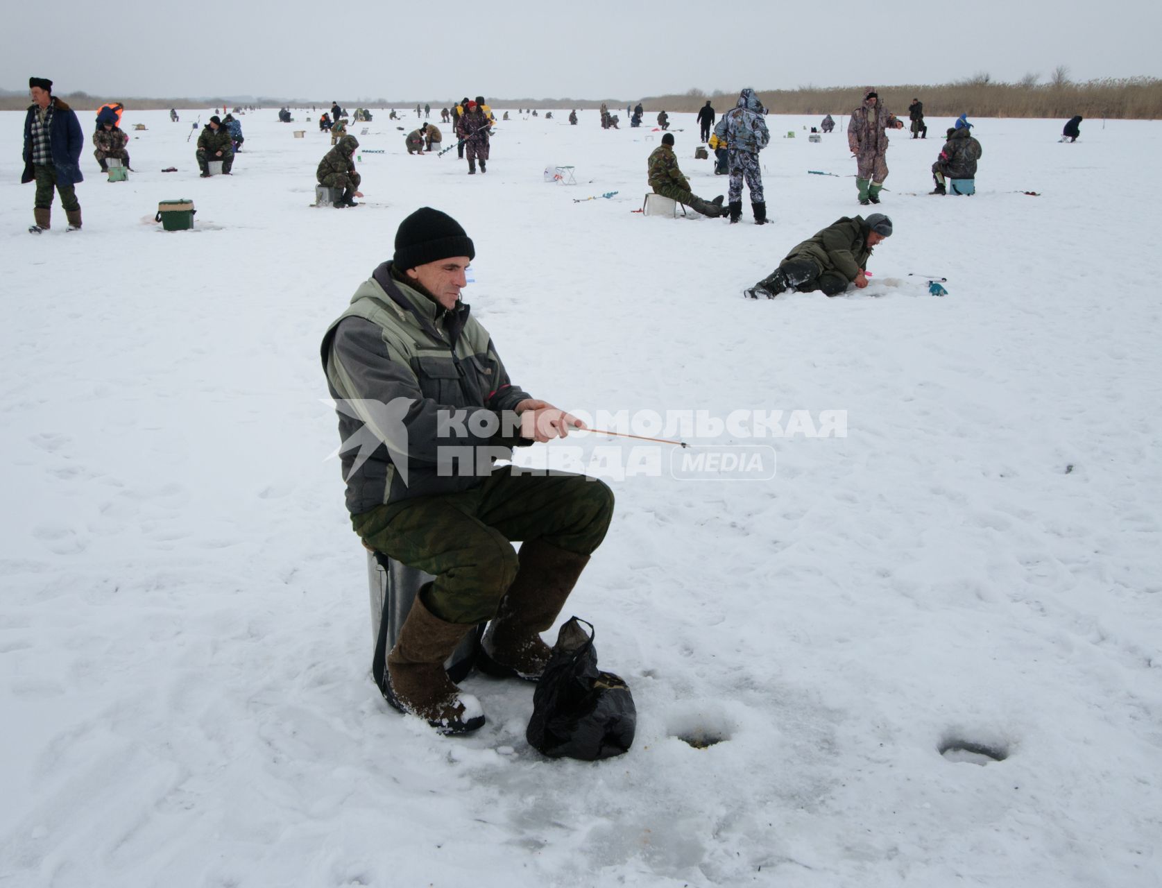 5 февраля 2011. Волгоградская область, Иловлинский район. Озеро Большой Ильмень. Соревнования по зимней рыбалке.