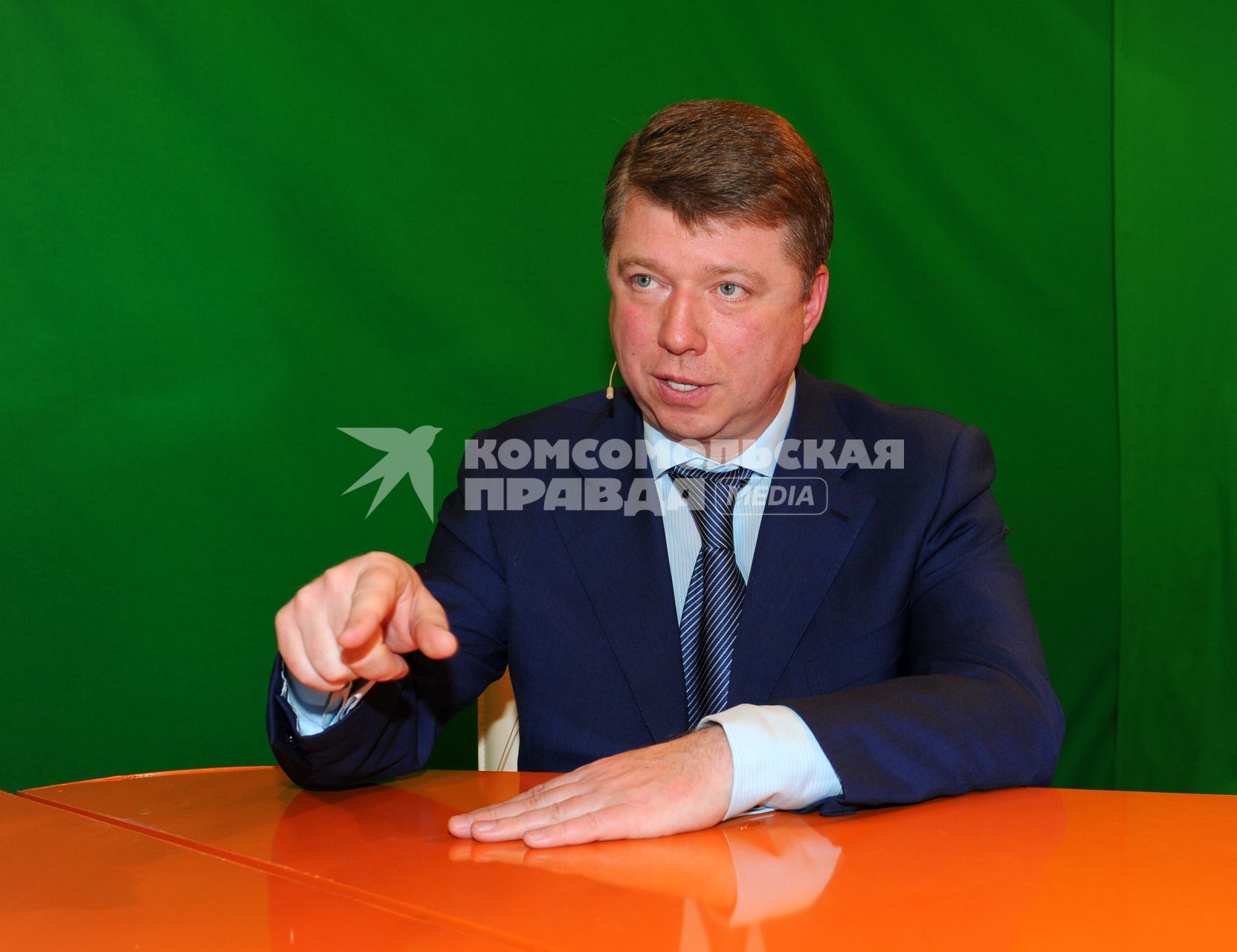 Руководитель Департамента СМИ и рекламы Москвы Владимир Черников. В ИД КП. 06 декабря 2011 года.