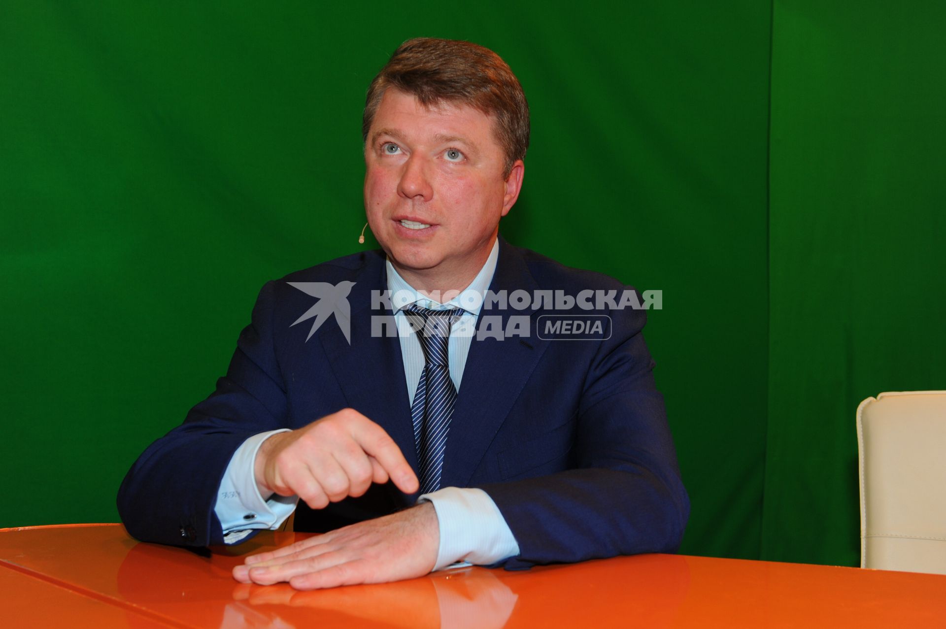 Руководитель Департамента СМИ и рекламы Москвы Владимир Черников. В ИД КП. 06 декабря 2011 года.