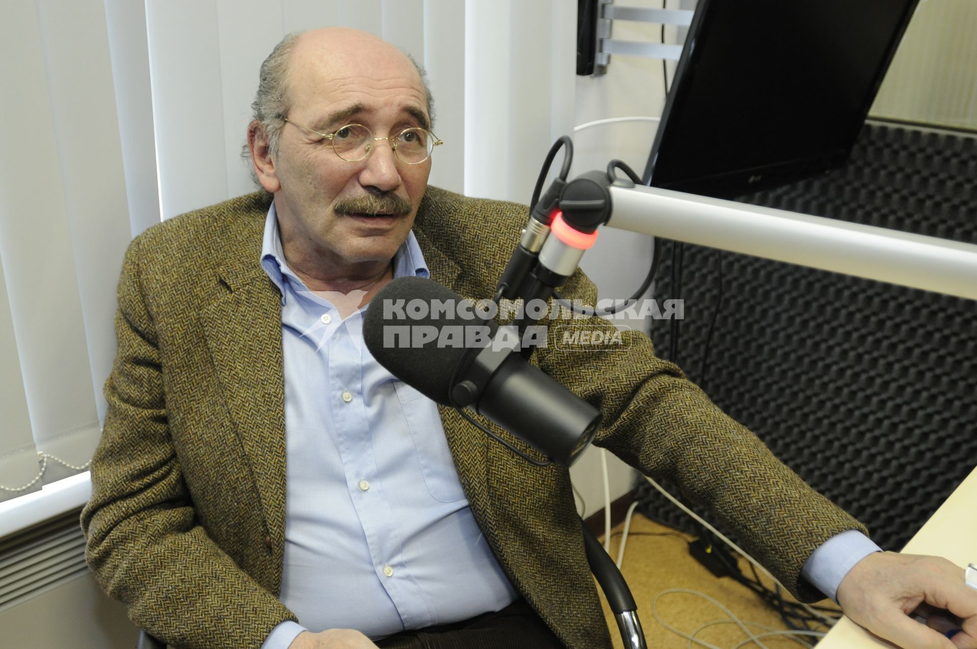 Писатель Александр Кабаков. 20 ноября 2009 года.