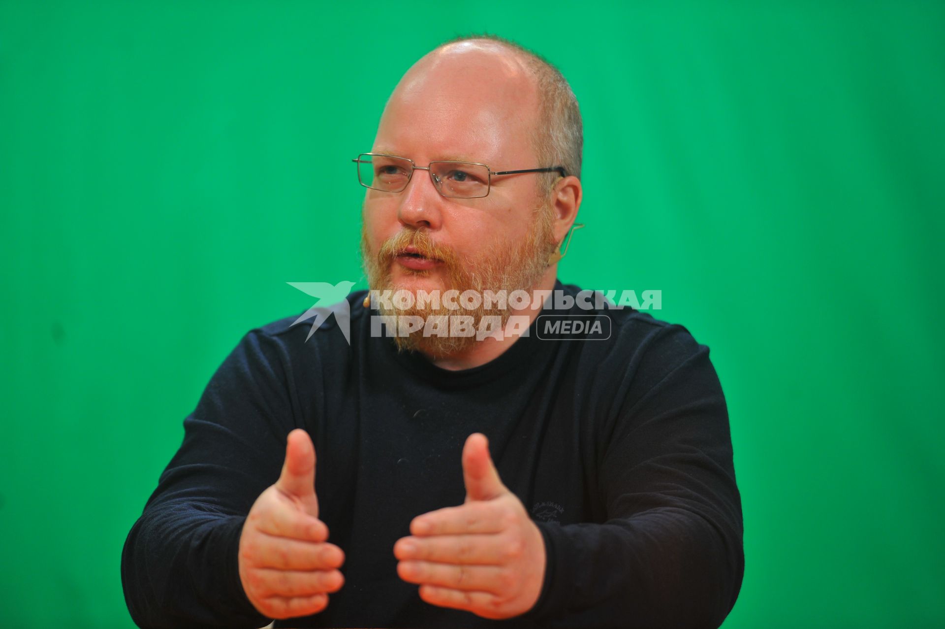 Крылов Константин - русский публицист, журналист, общественный деятель. В ИД КП. 13 декабря 2011 года.