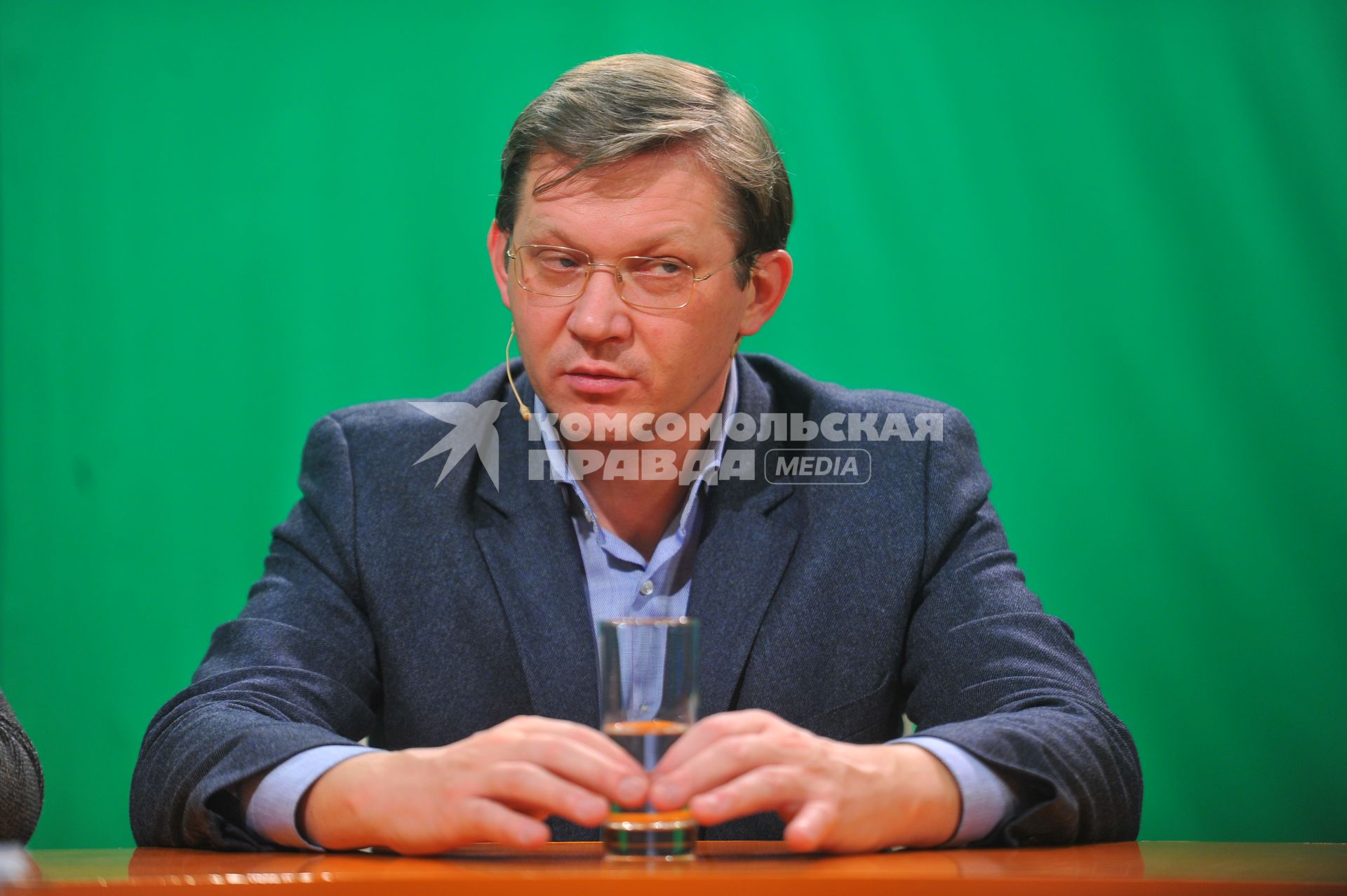 Владимир Рыжков - сопредседатель Партии народной свободы ПАРНАС.  В ИД КП. 13 декабря 2011 года.