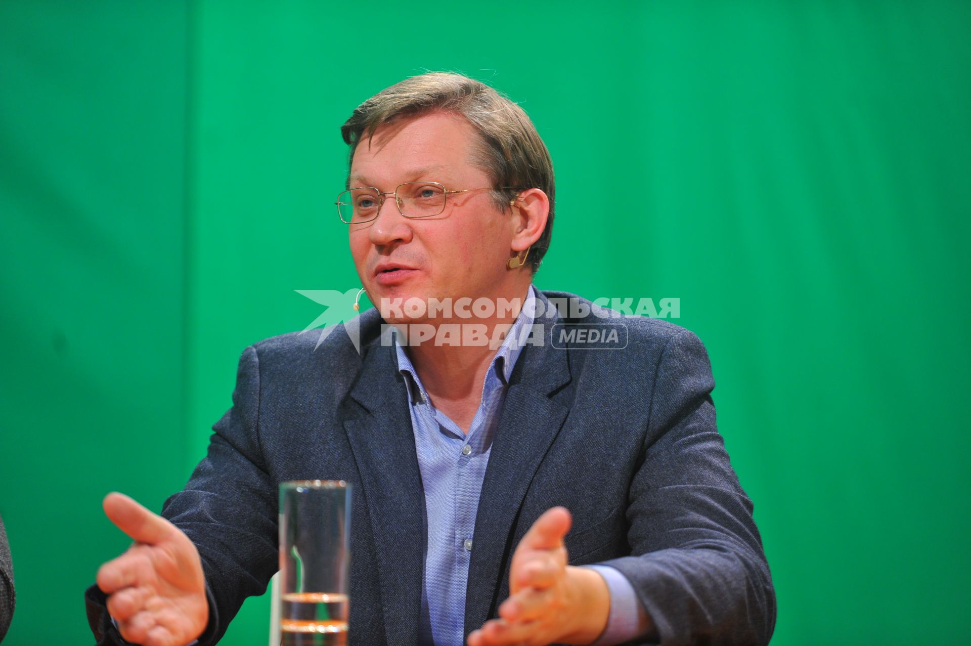 Владимир Рыжков - сопредседатель Партии народной свободы ПАРНАС.  В ИД КП. 13 декабря 2011 года.